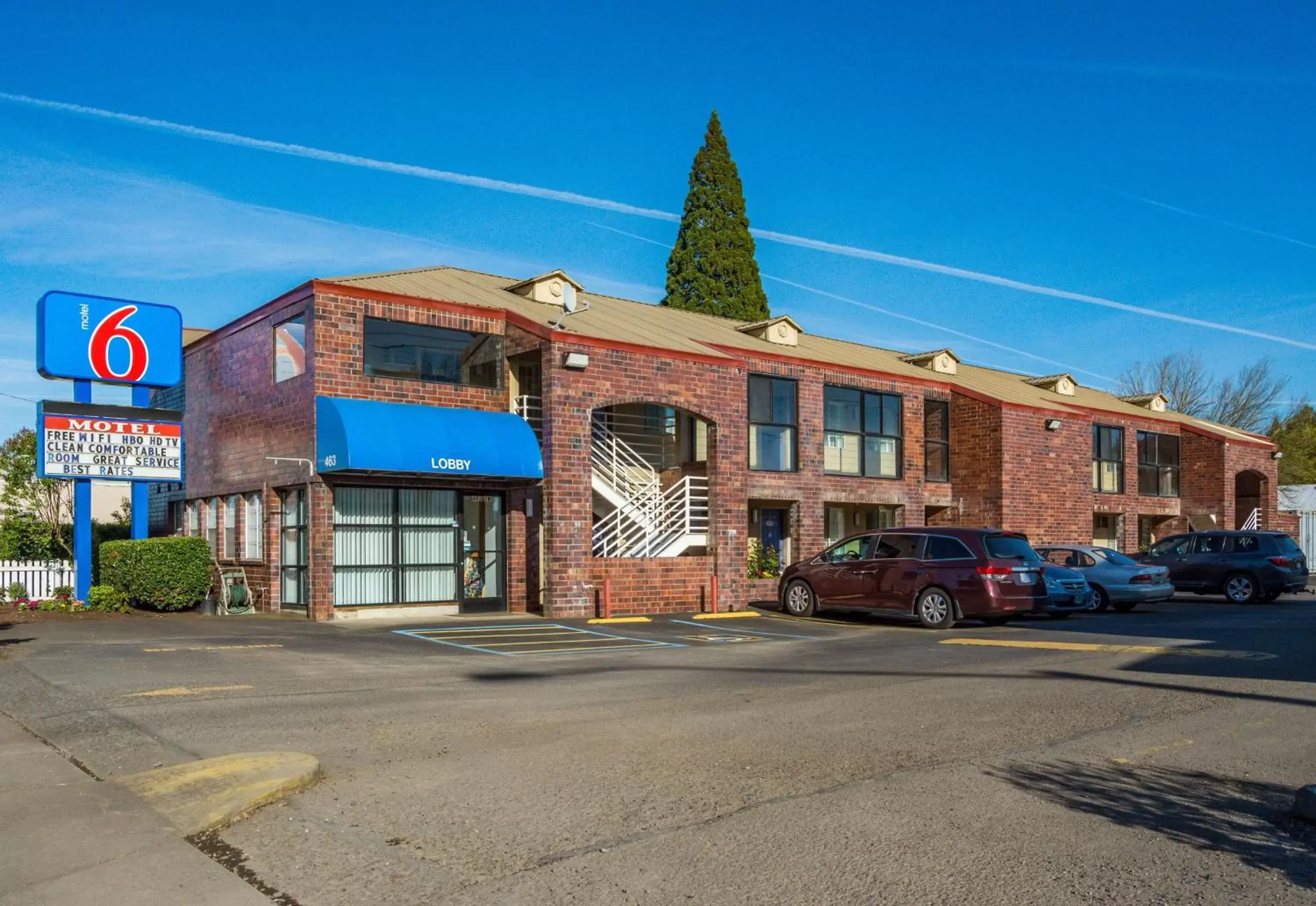 Property Building in Motel 6-Canby, OR