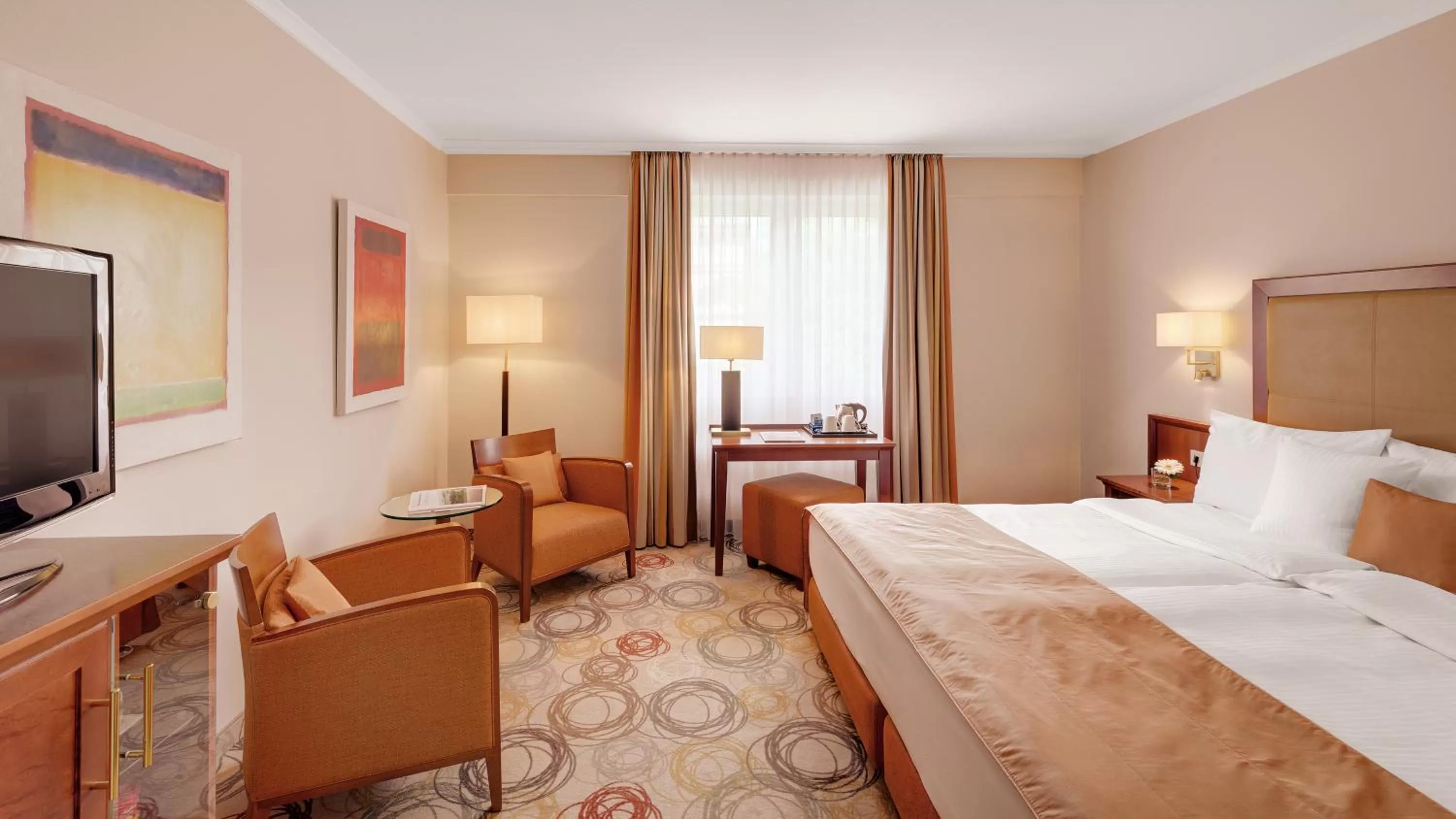 Photo of the whole room, Bed in Hotel Oranien Wiesbaden