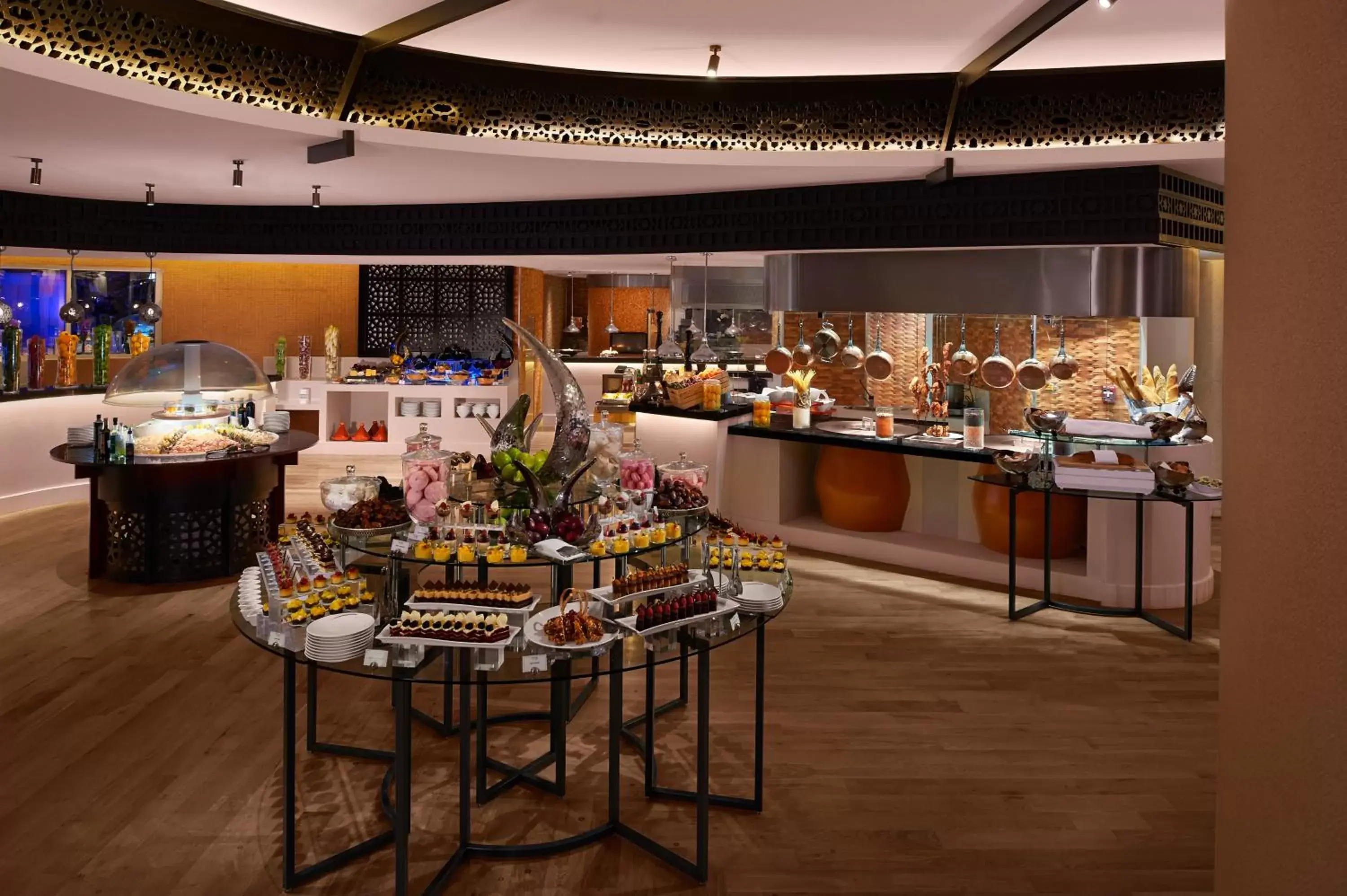 Buffet breakfast, Restaurant/Places to Eat in Banana Island Resort Doha by Anantara