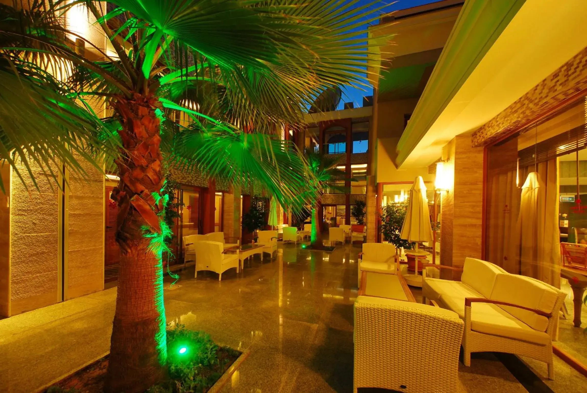 Patio in Pasabey Hotel