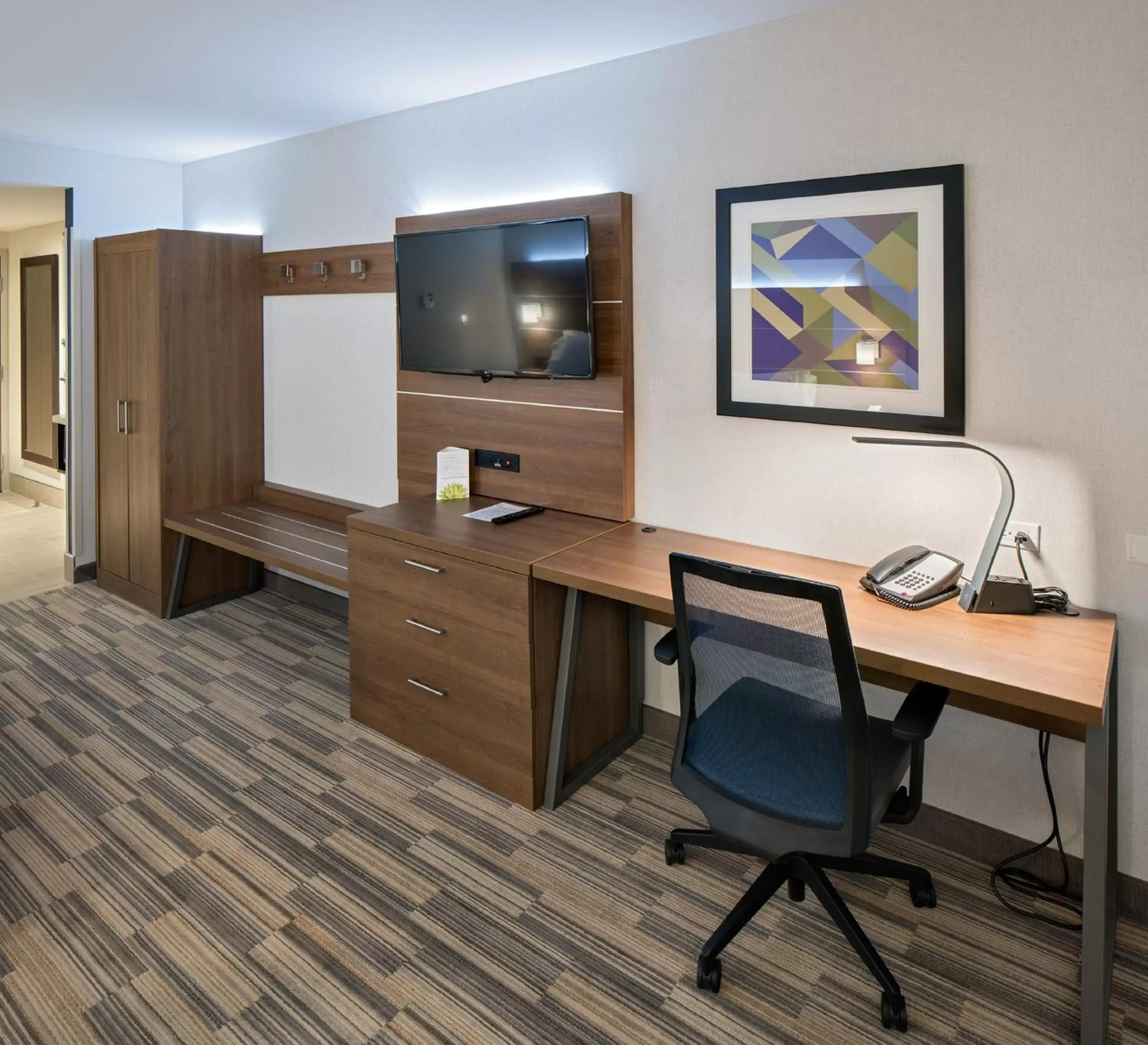 Photo of the whole room, TV/Entertainment Center in Holiday Inn Express - Red Deer North, an IHG Hotel