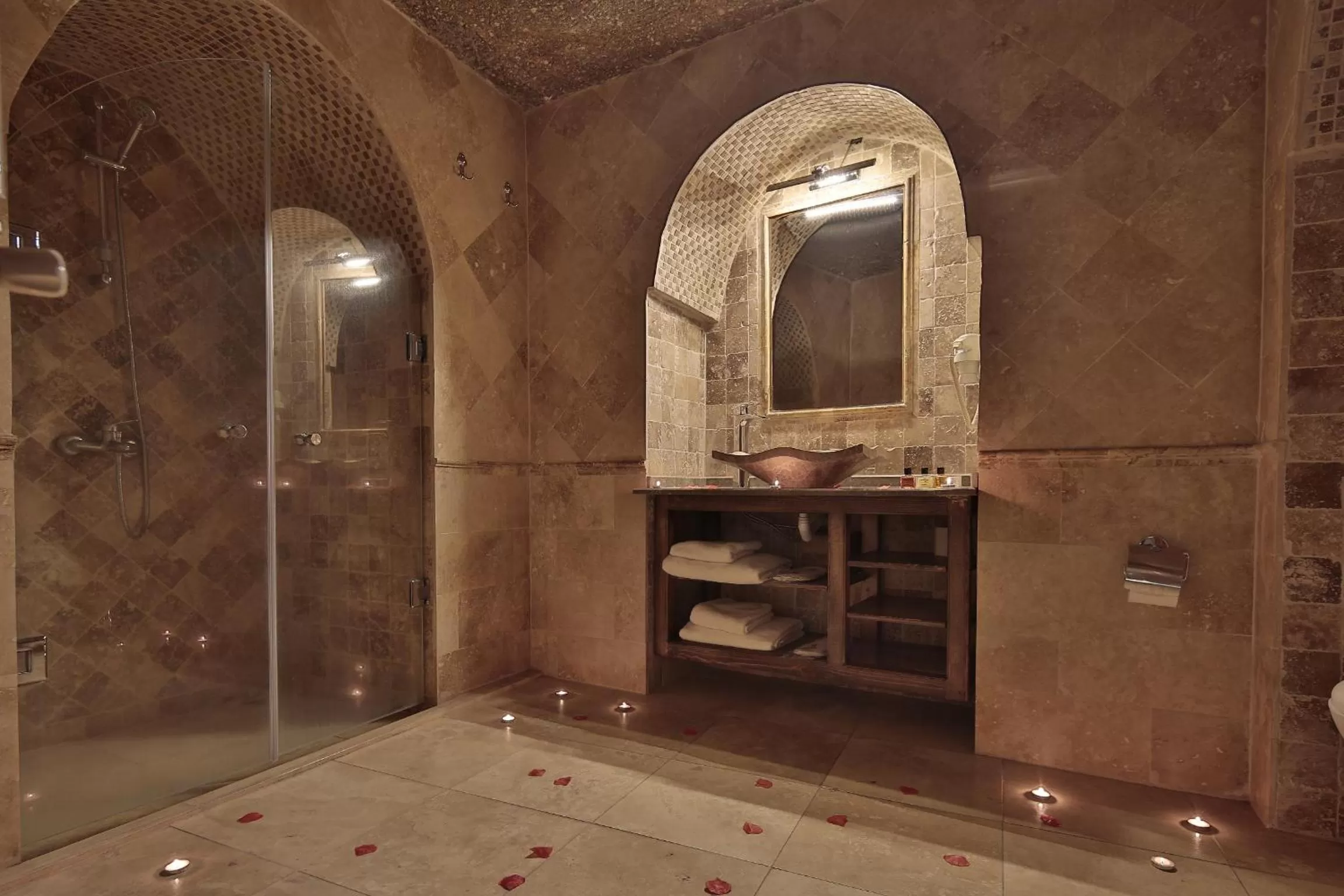 Other in Shoestring Cave House