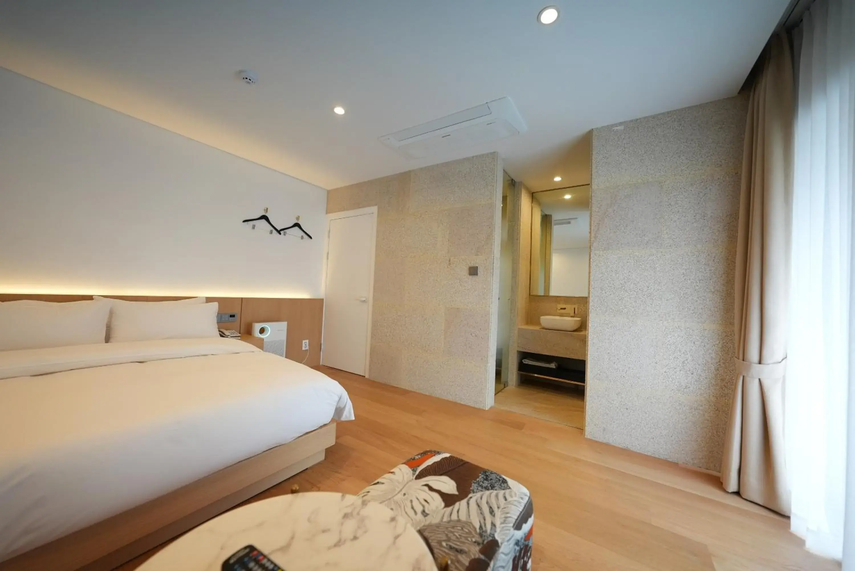 Photo of the whole room in Jongno Amare Hotel