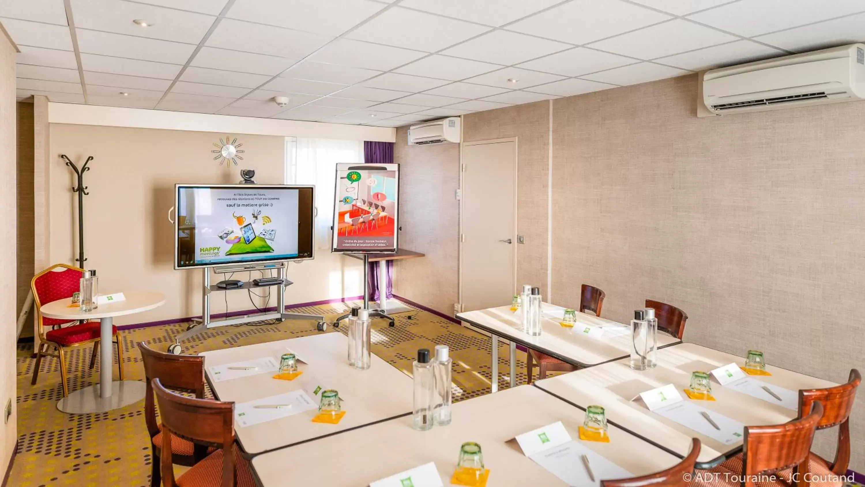 Business facilities in ibis Styles Tours Centre