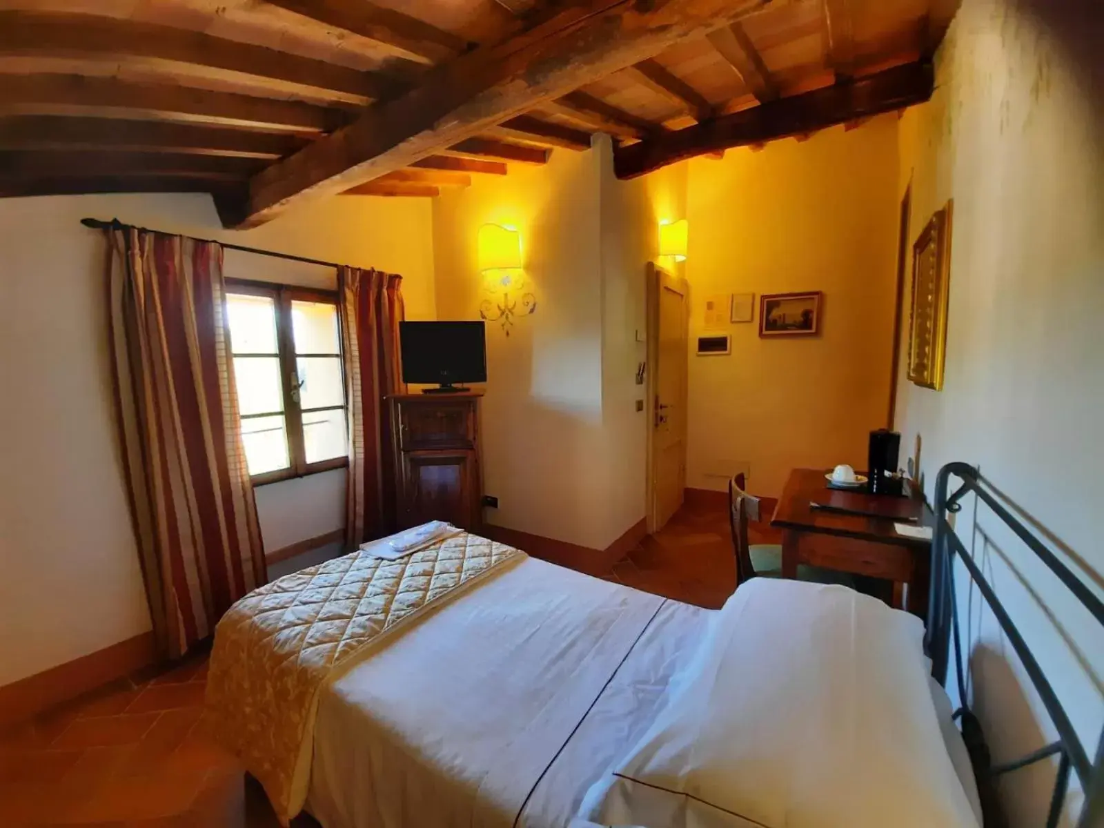 Bed in Villa Curina Resort