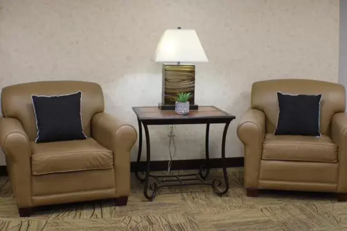 Seating Area in Quality Inn Hamilton Bitterroot Valley