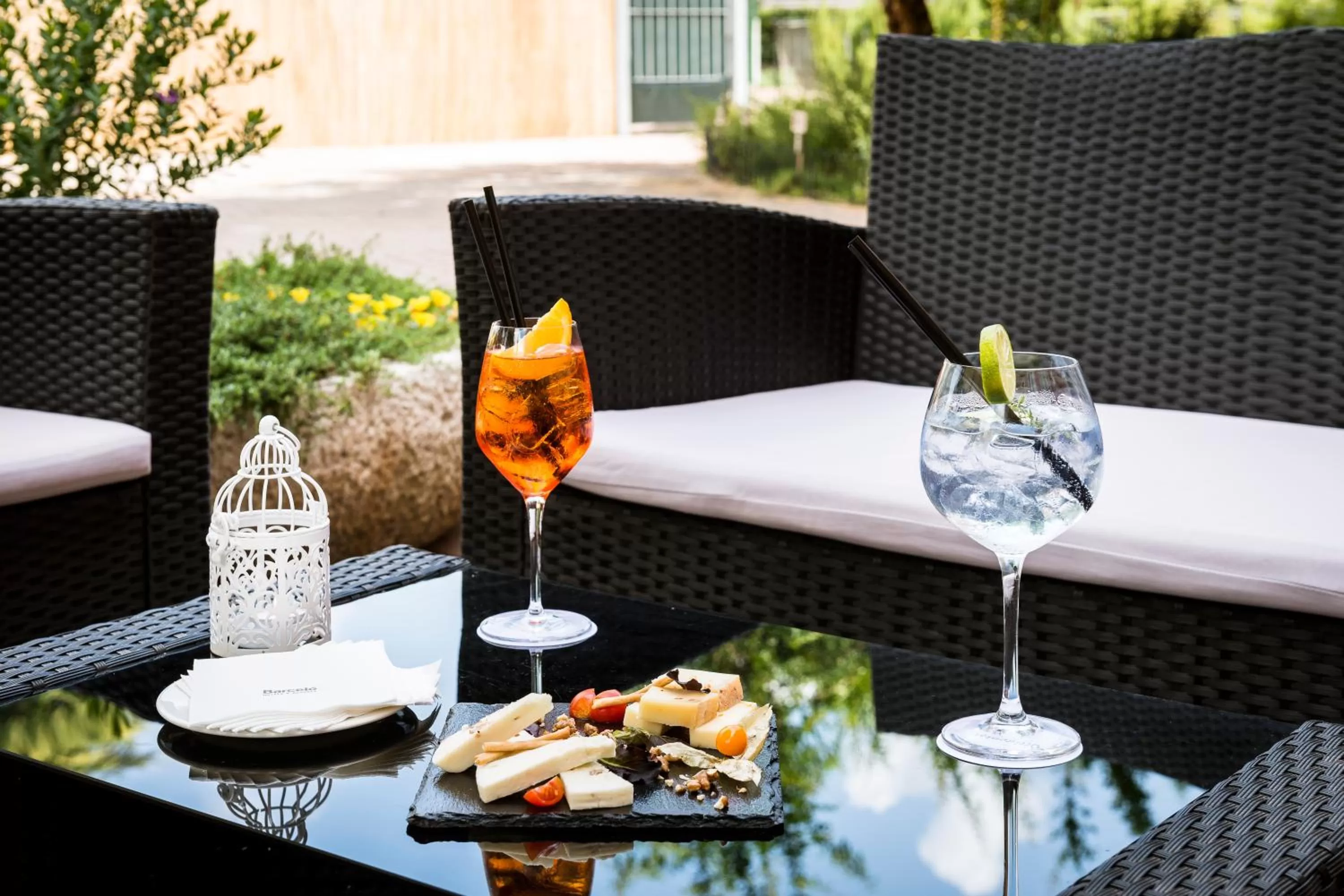 Restaurant/places to eat in Occidental Aurelia