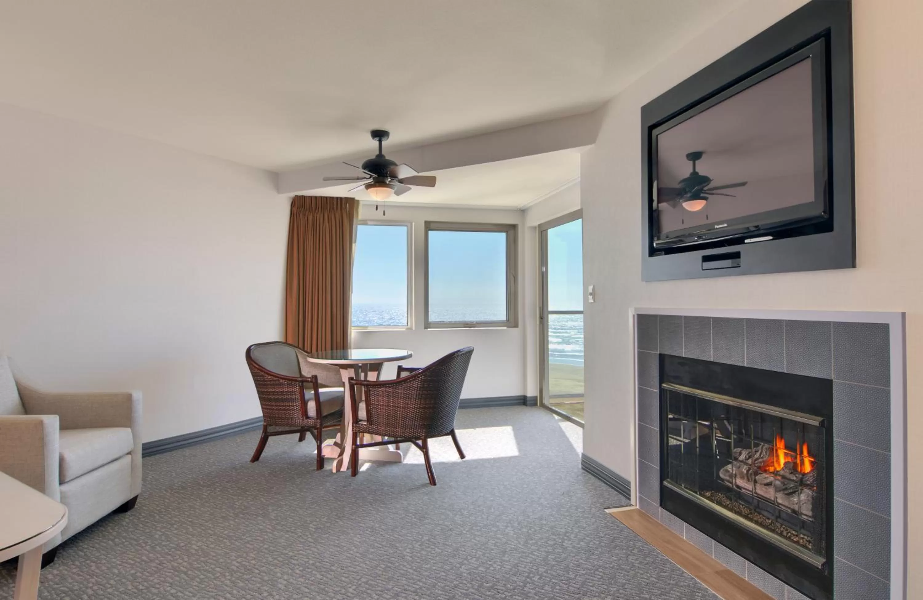 Seating area in Hallmark Resort - Newport