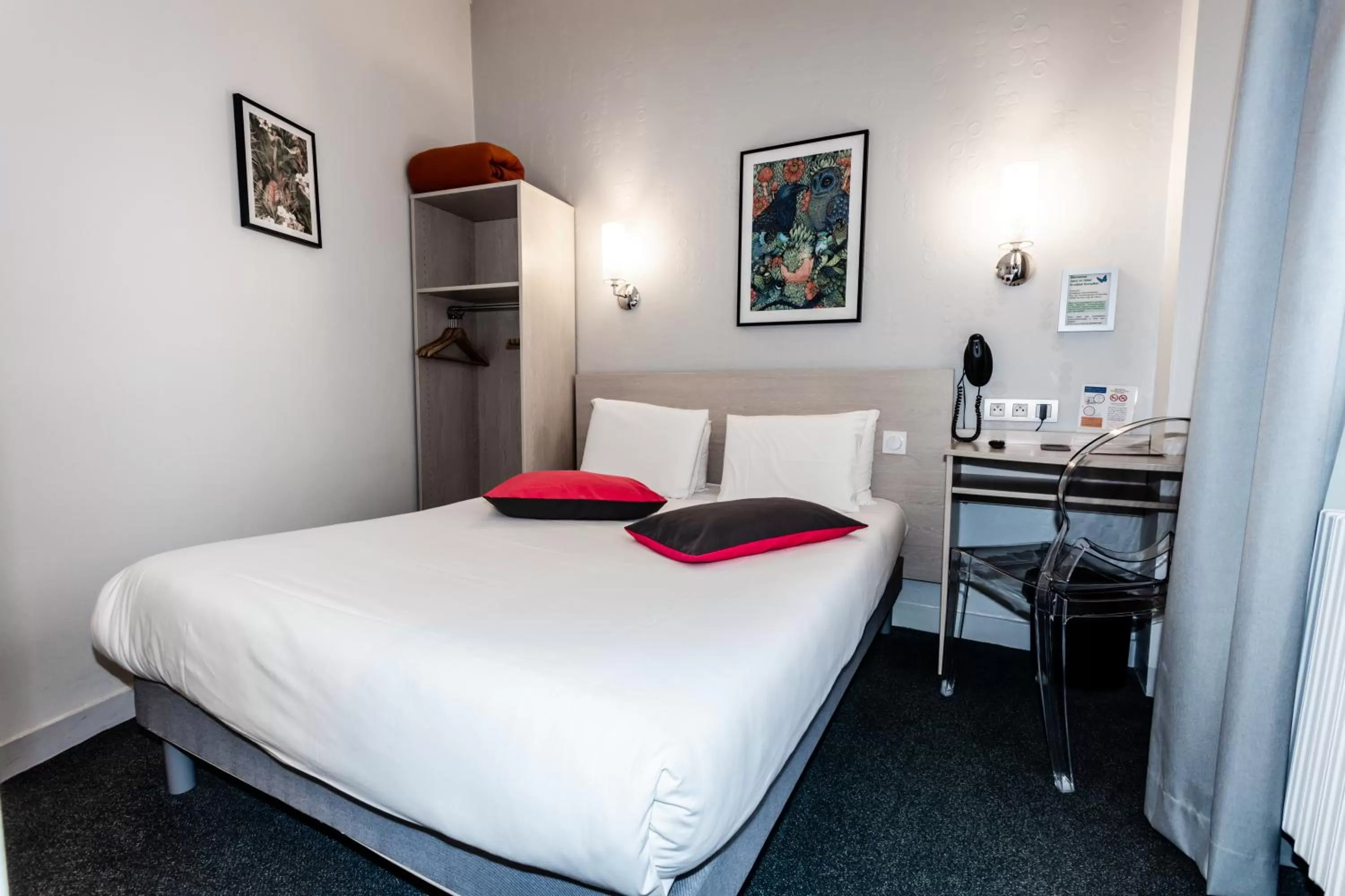 Bedroom, Bed in Hôtel de Champagne