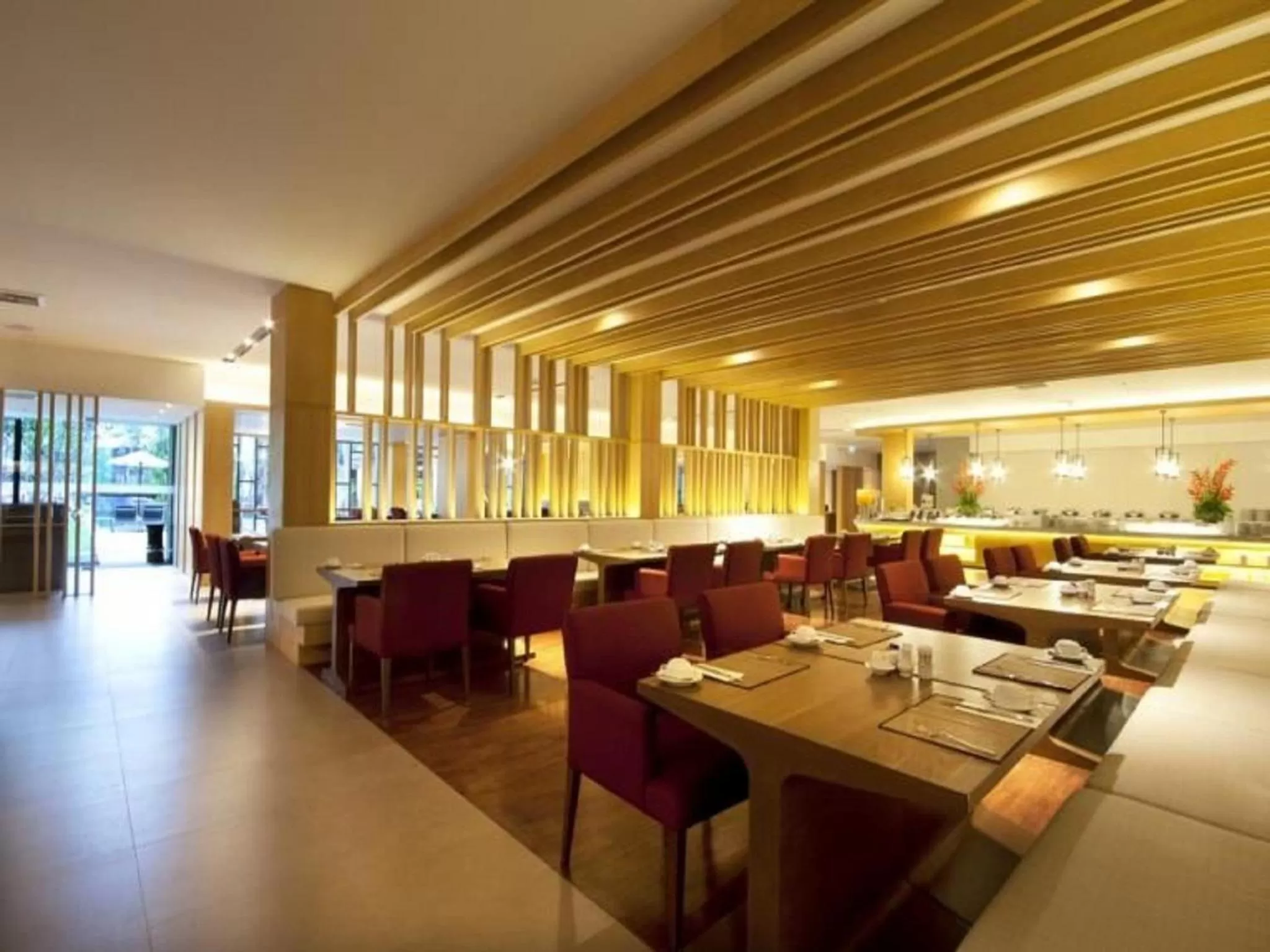 Restaurant/places to eat in Phuket Graceland Resort and Spa