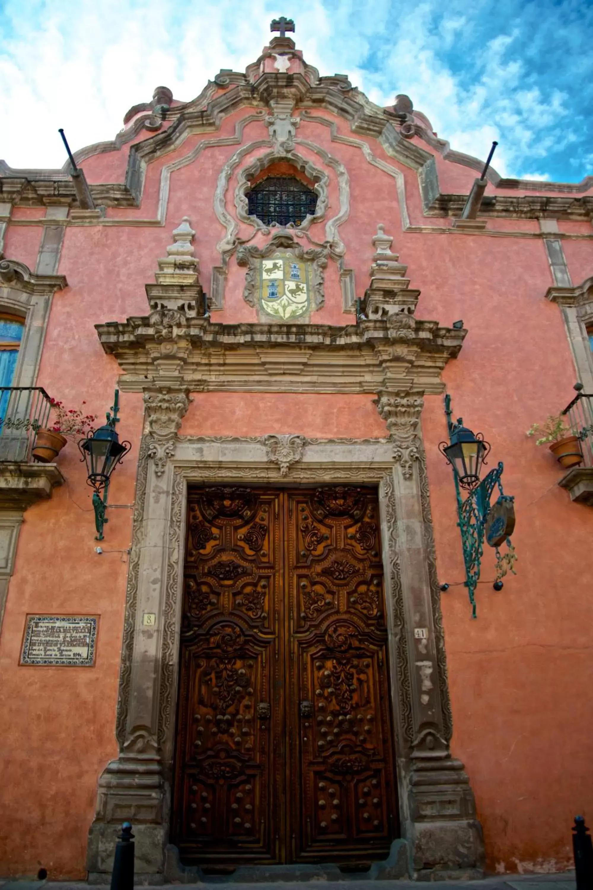 Facade/entrance in La Casa de la Marquesa