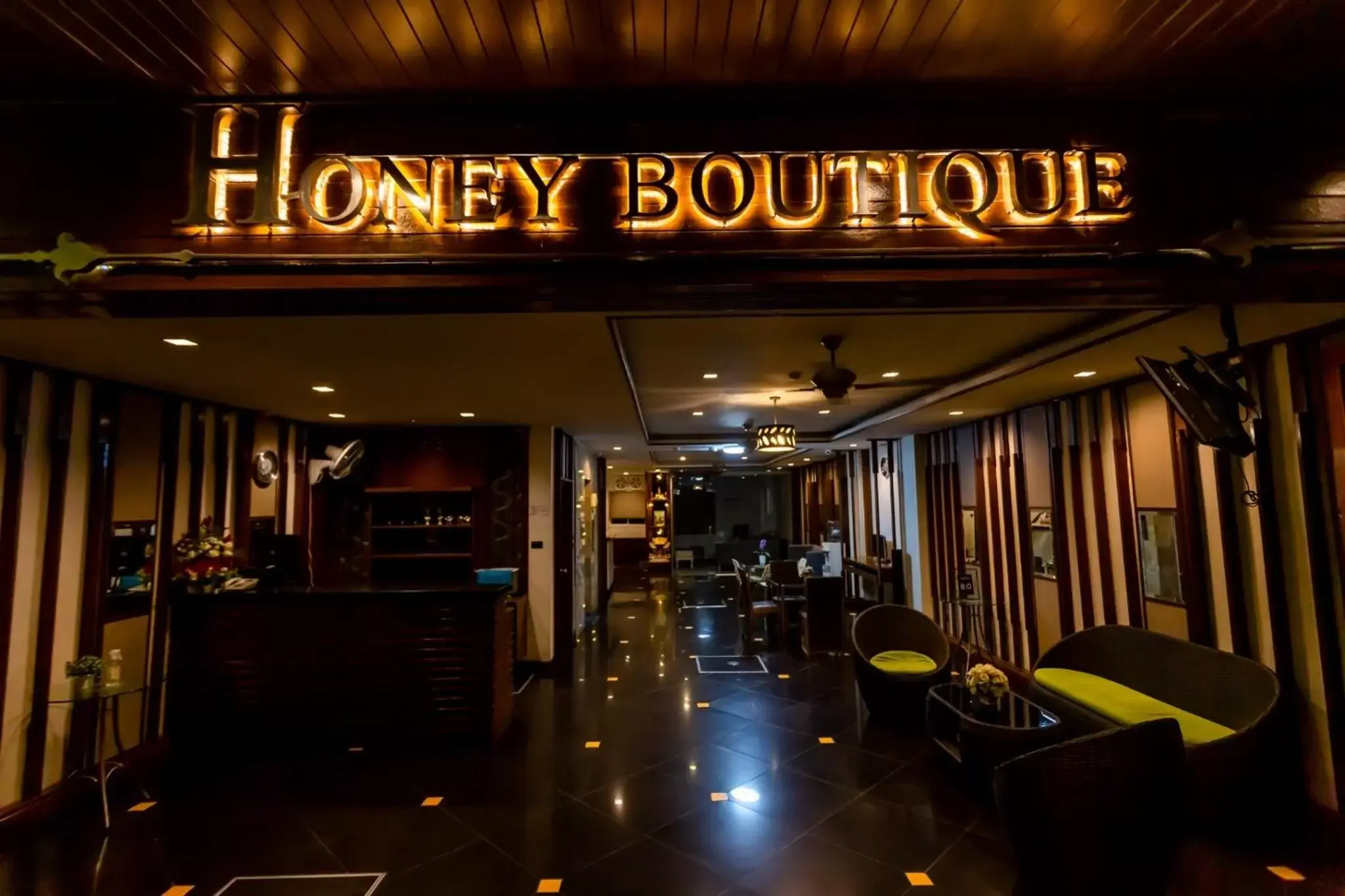 Facade/entrance in Honey Boutique Hotel Facade/entrance in Honey Boutique Hotel