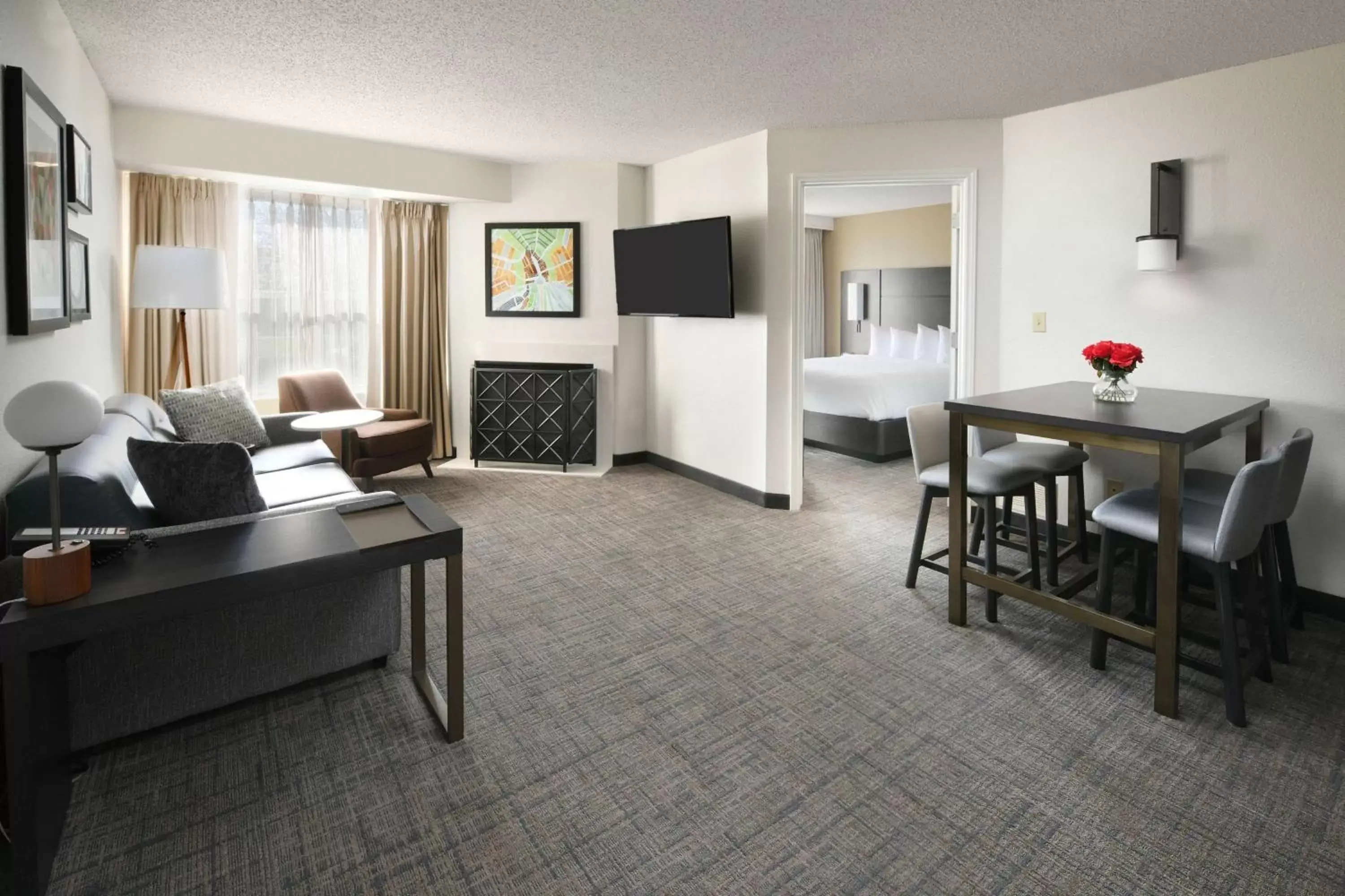 Photo of the whole room, Seating Area in Sonesta ES Suites Dallas Richardson