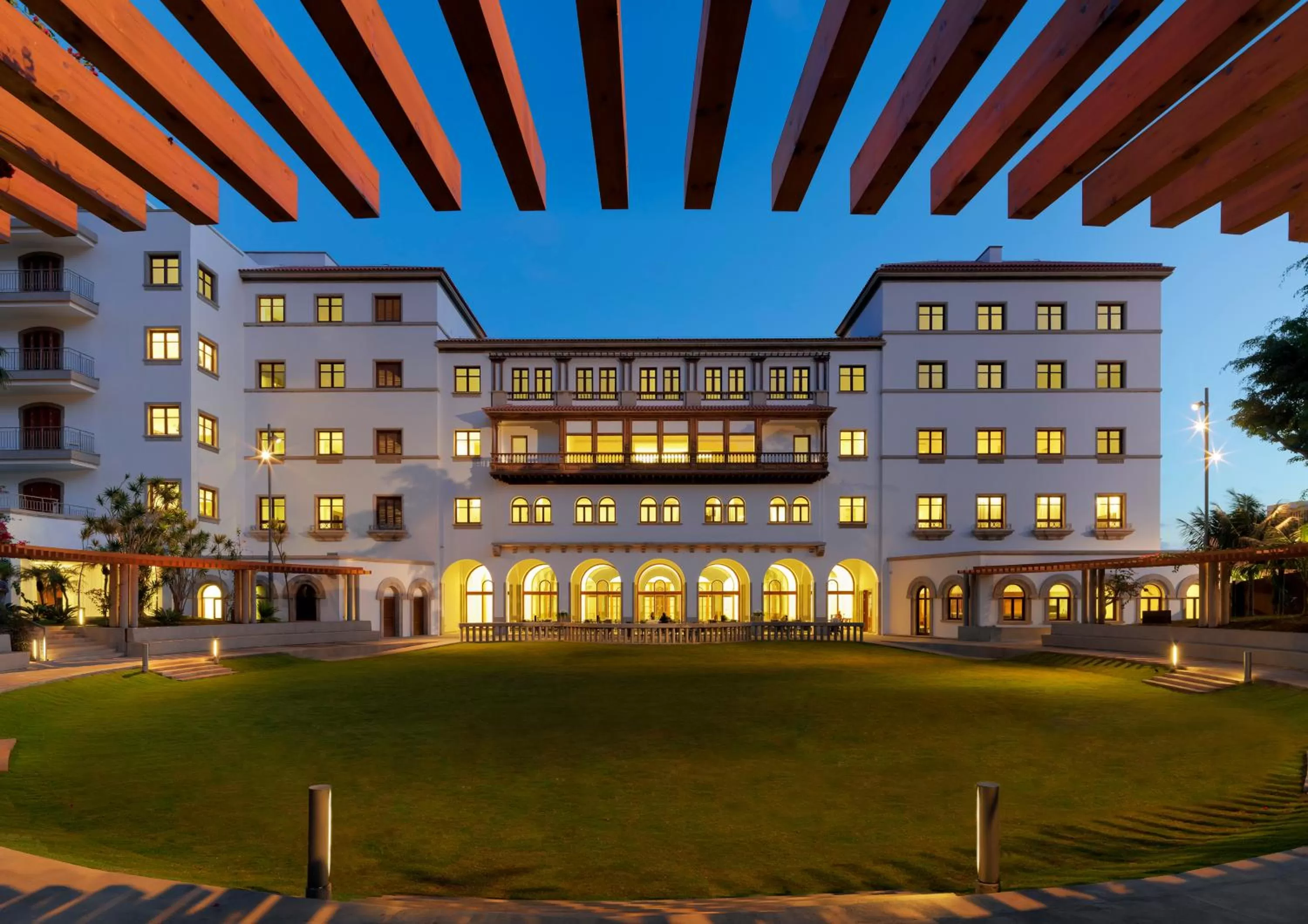 Facade/entrance in Iberostar Heritage Grand Mencey