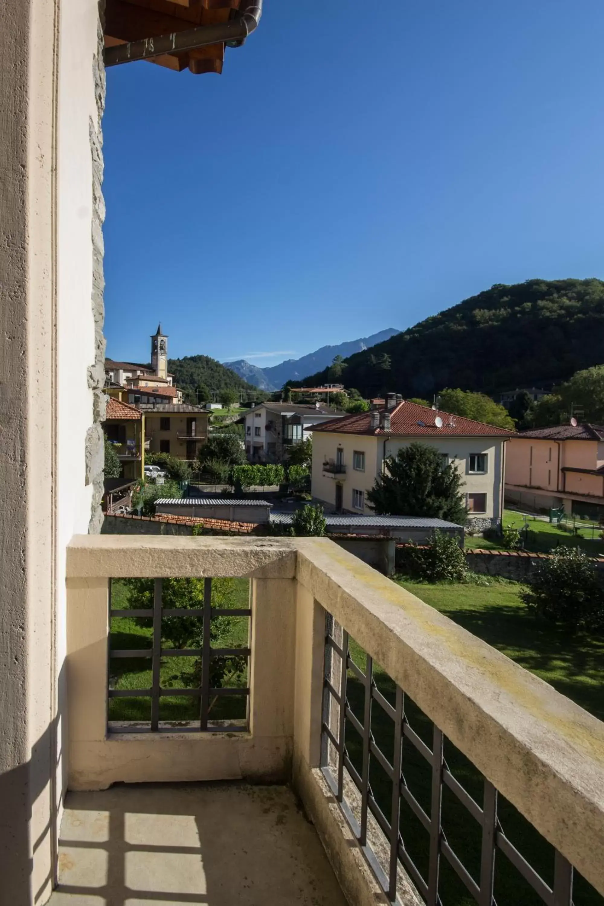 Mountain view, Balcony/Terrace in Albergo Sala