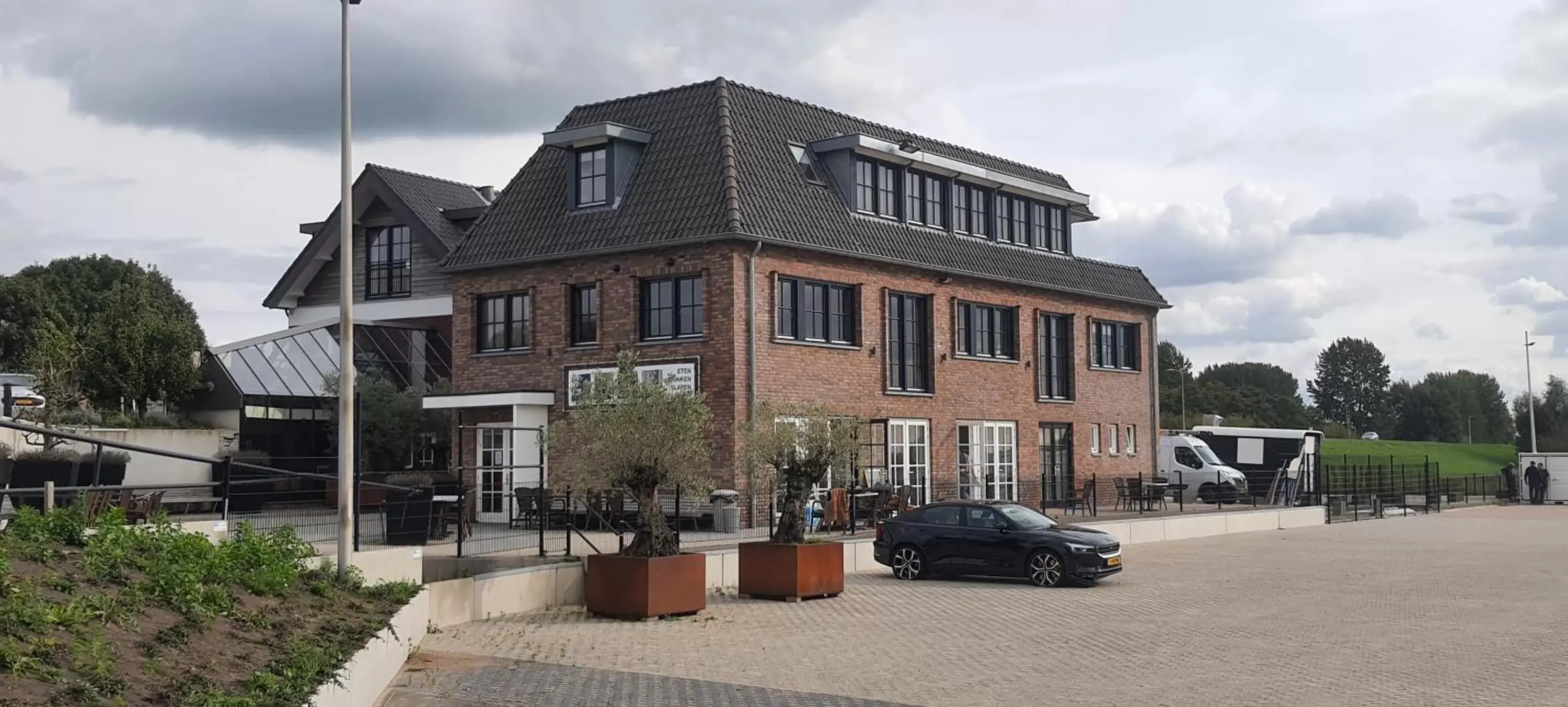Property Building in Sientjes Herberg