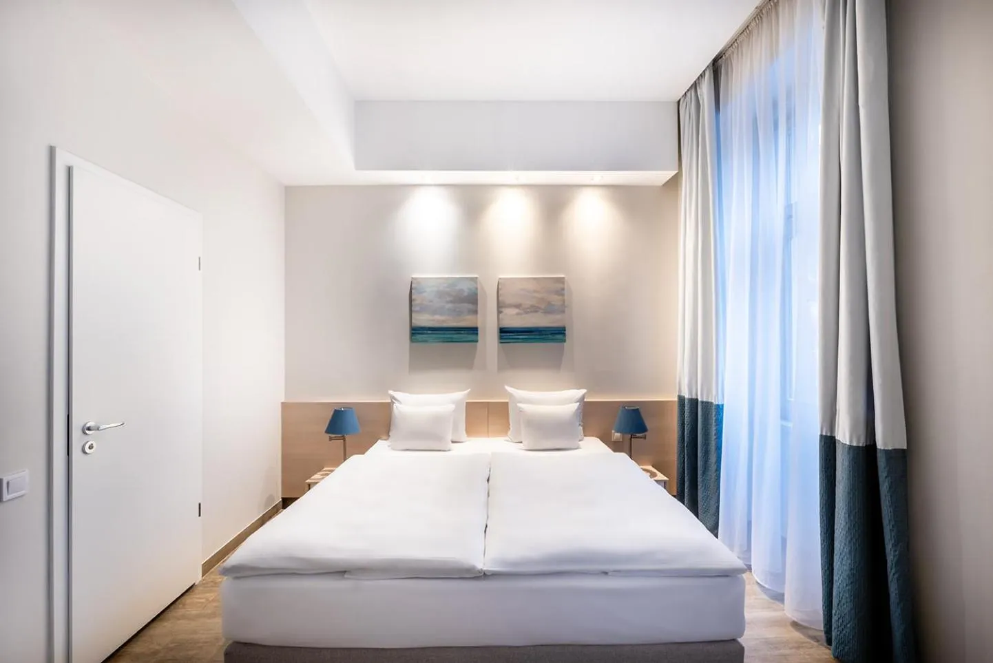 Photo of the whole room, Bed in Atrium Fashion Hotel