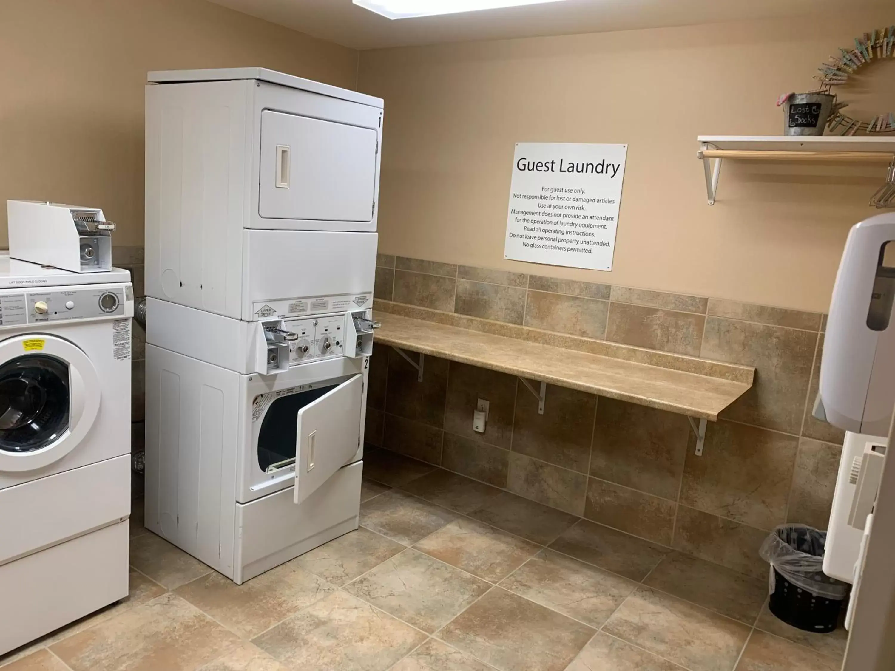 laundry, Kitchen/Kitchenette in Holiday Inn Express Hotel Twin Falls, an IHG Hotel