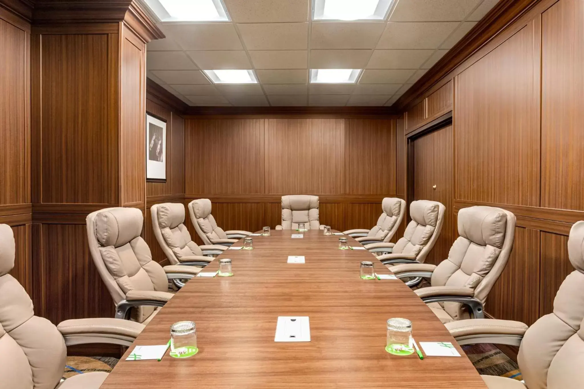 Meeting/conference room in Holiday Inn Louisville East - Hurstbourne, an IHG Hotel