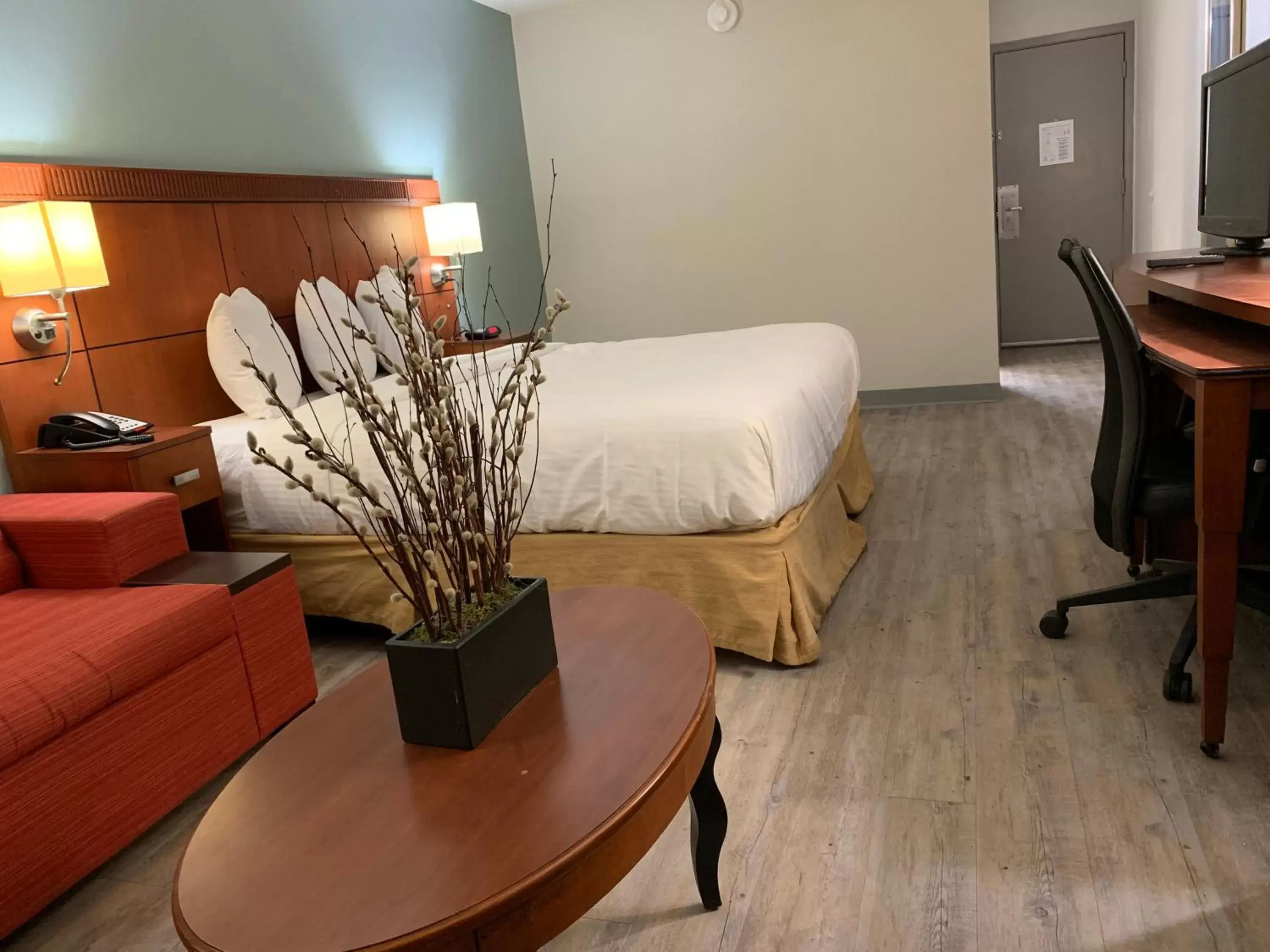 Photo of the whole room, Bed in The Hotel Orange Photo of the whole room, Bed in The Hotel Orange