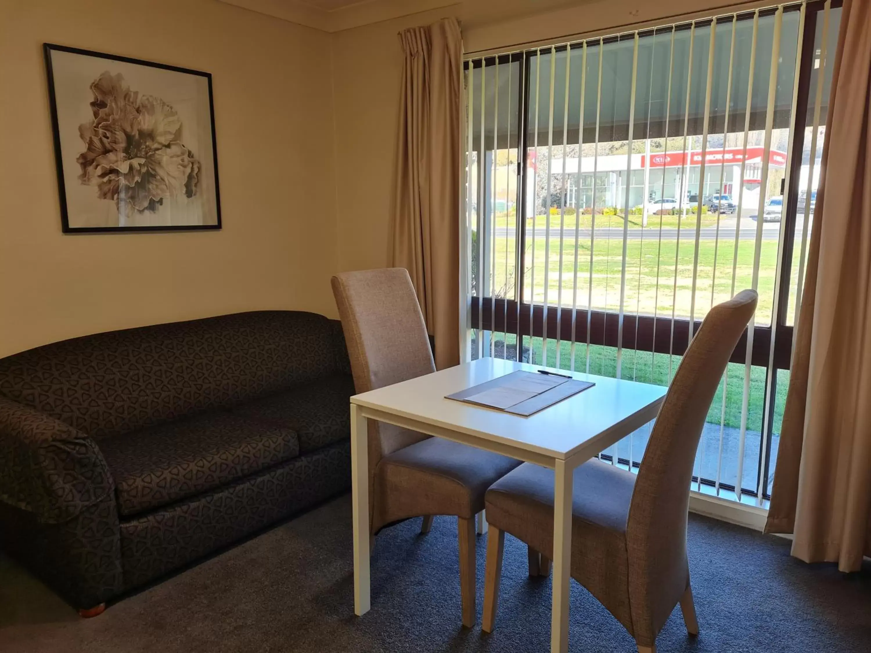 Seating area in Zig Zag Motel