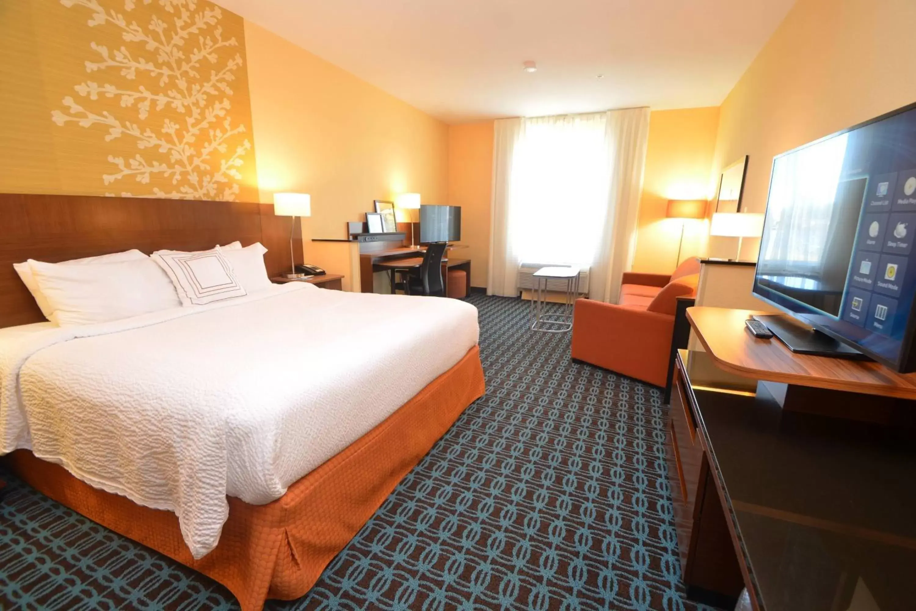 Photo of the whole room, Bed in Fairfield Inn & Suites by Marriott Chincoteague Island Waterfront