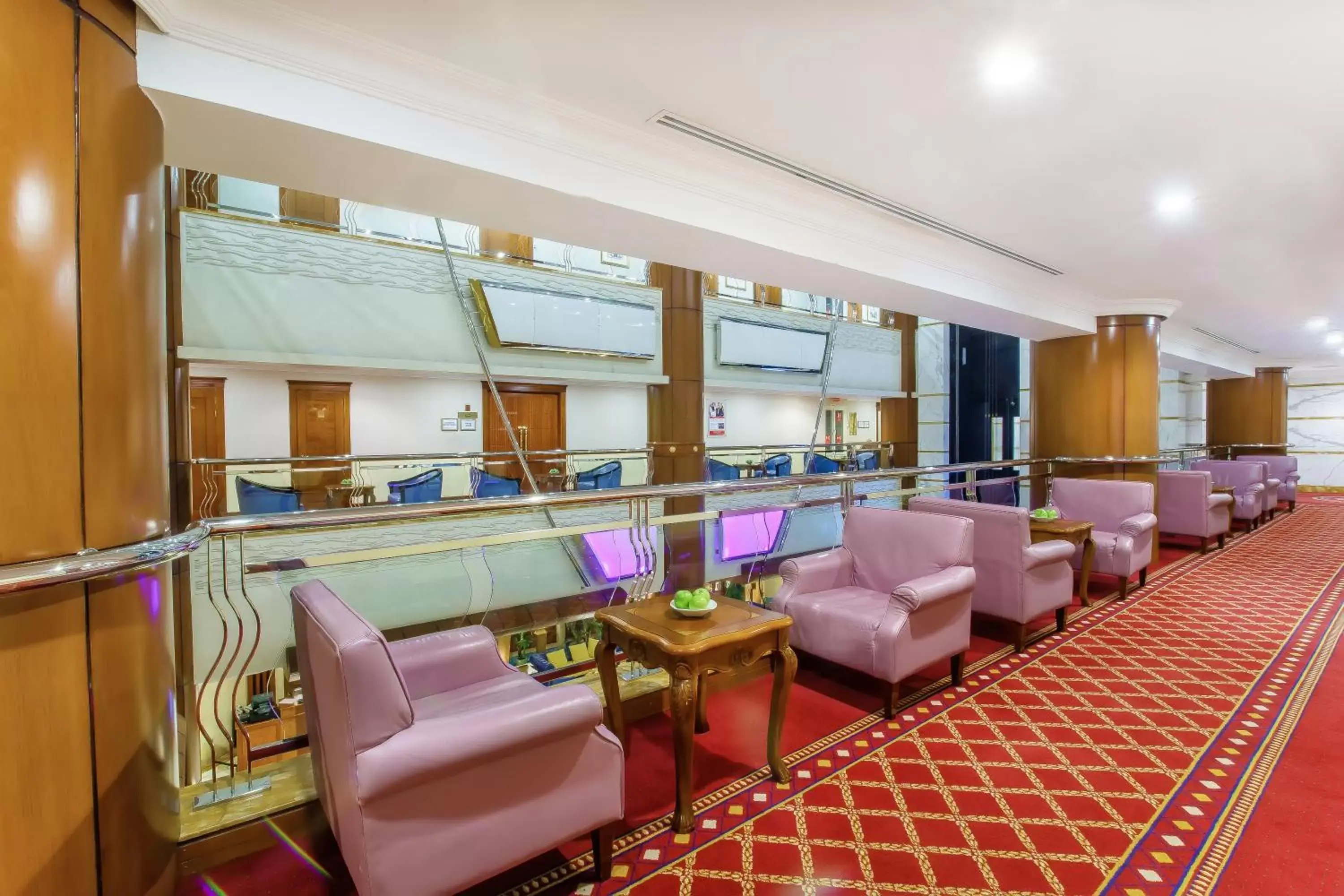 Balcony/Terrace, Restaurant/Places to Eat in Grand Excelsior Hotel - Bur Dubai