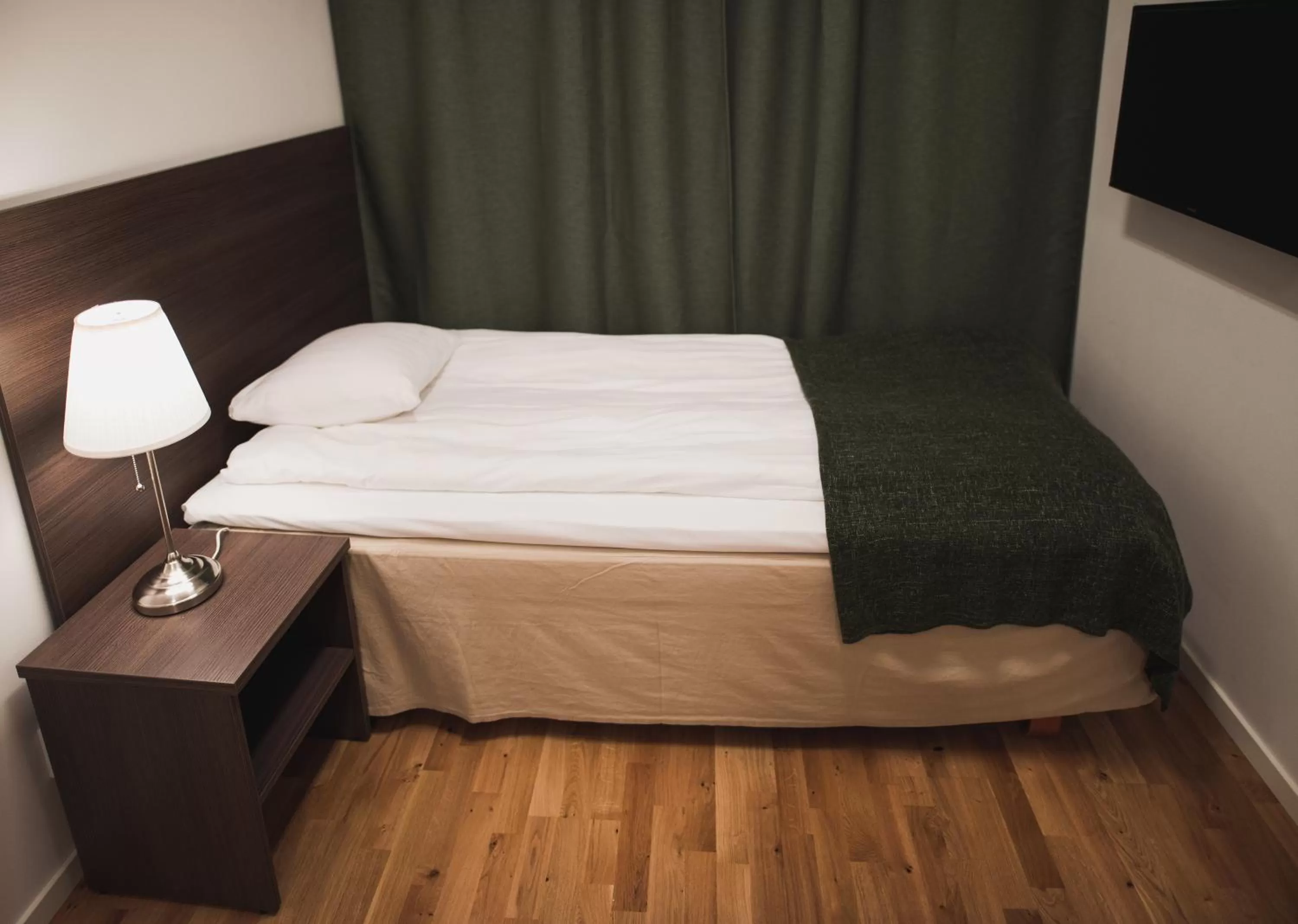 Bedroom, Bed in Stay Xtra Hotel Kista