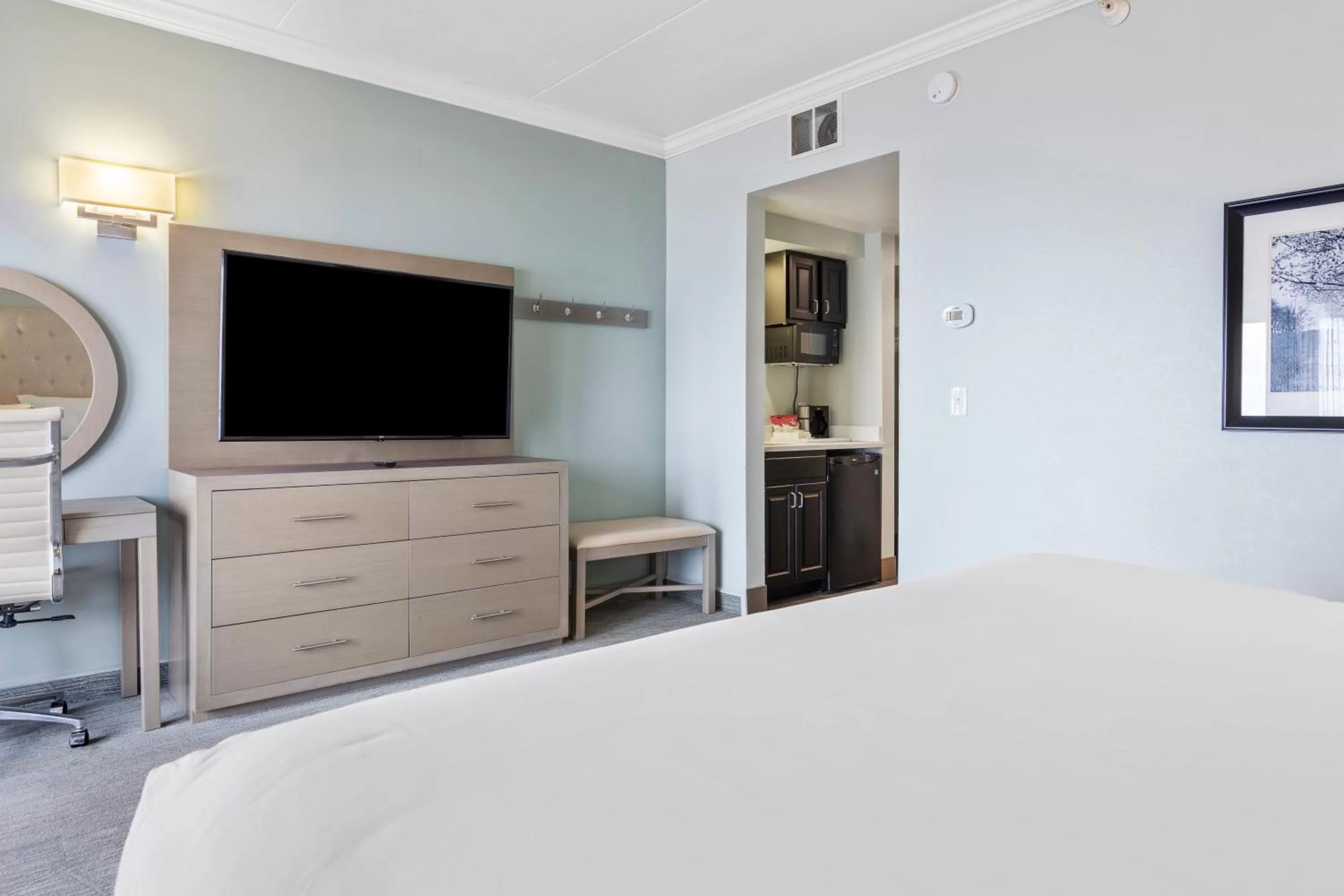 Bedroom, Bed in Cherry Tree Inn & Suites