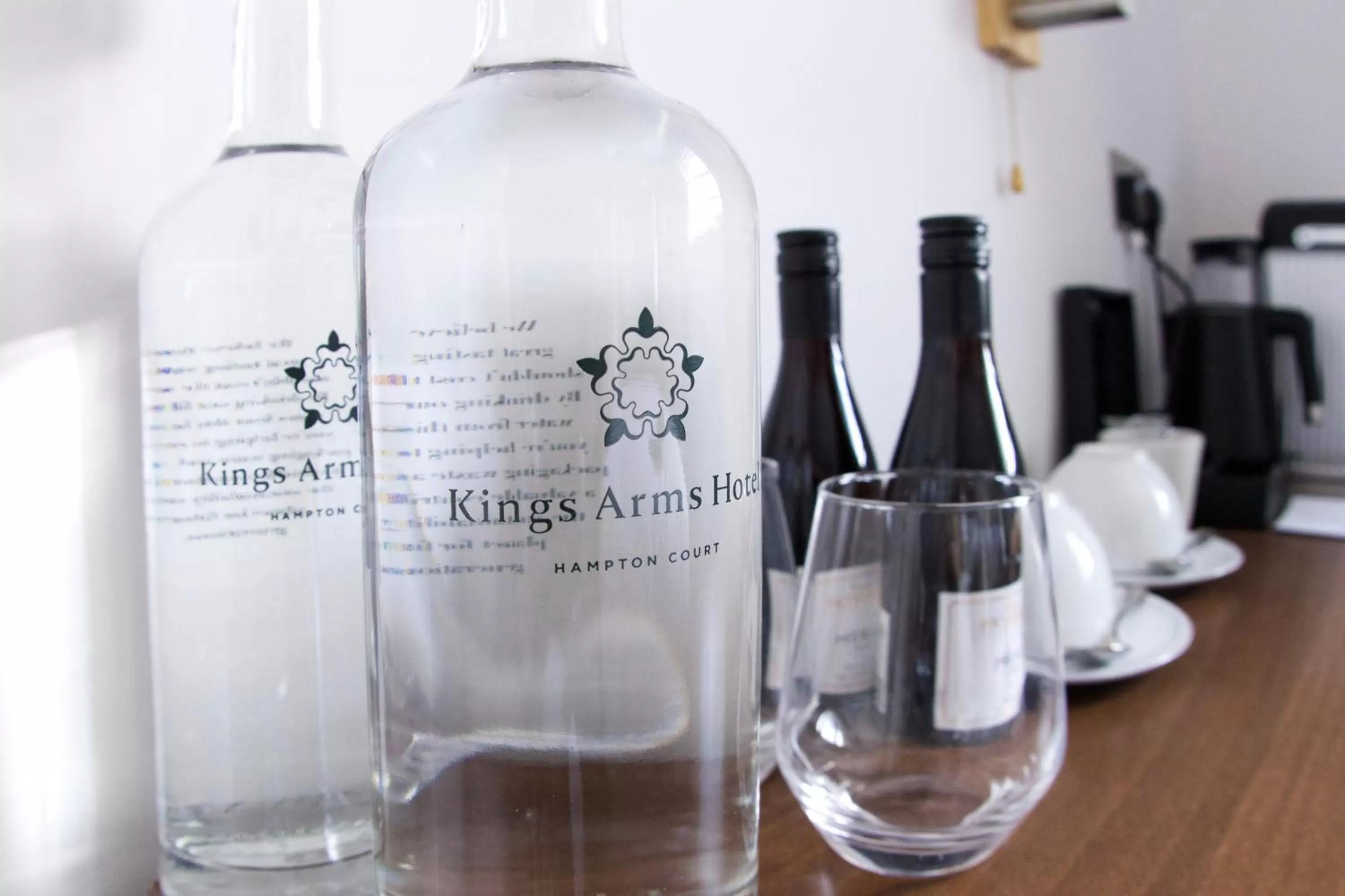 Coffee/tea facilities in The Kings Arms