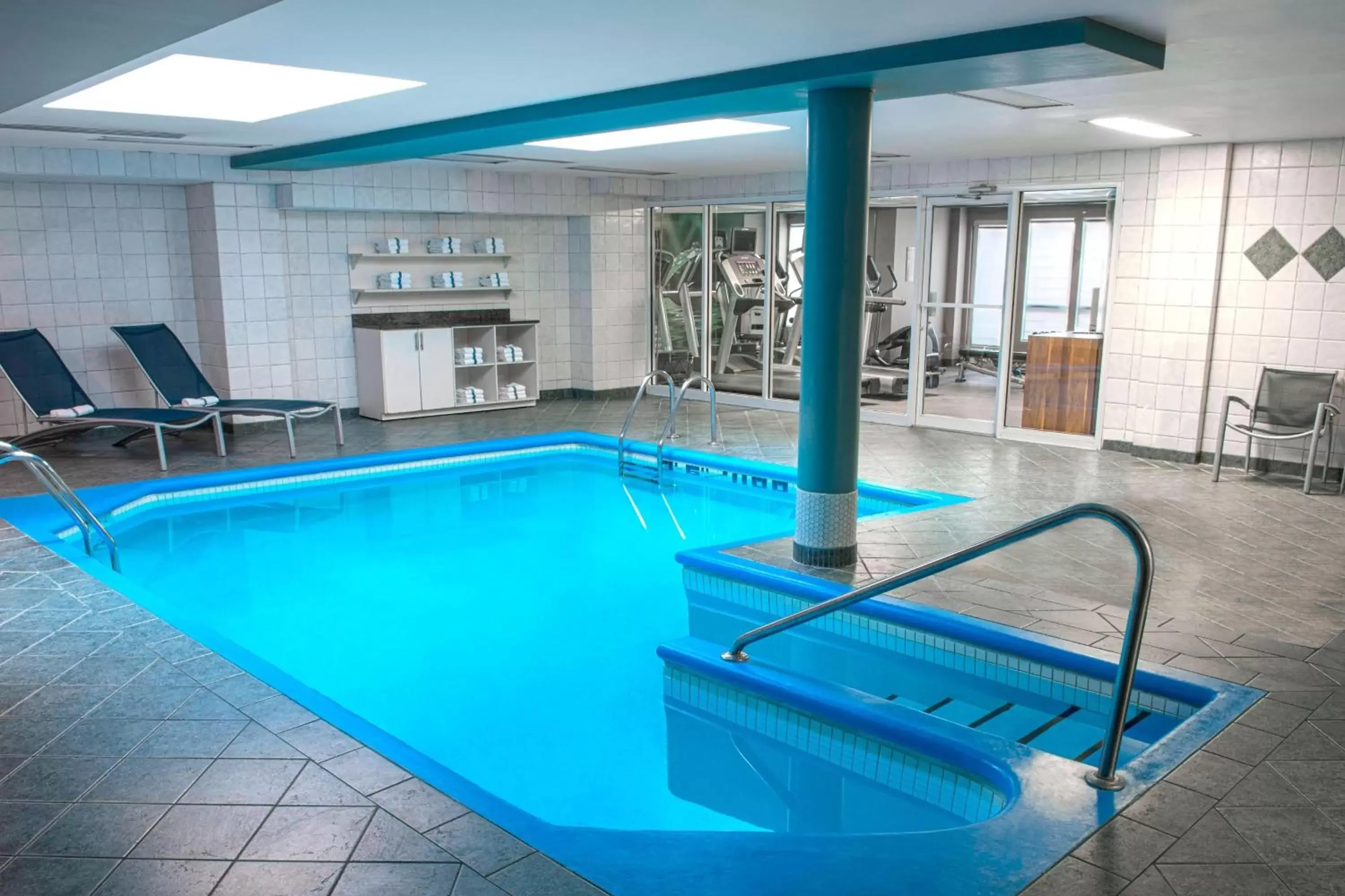 Swimming Pool in SpringHill Suites by Marriott Old Montreal