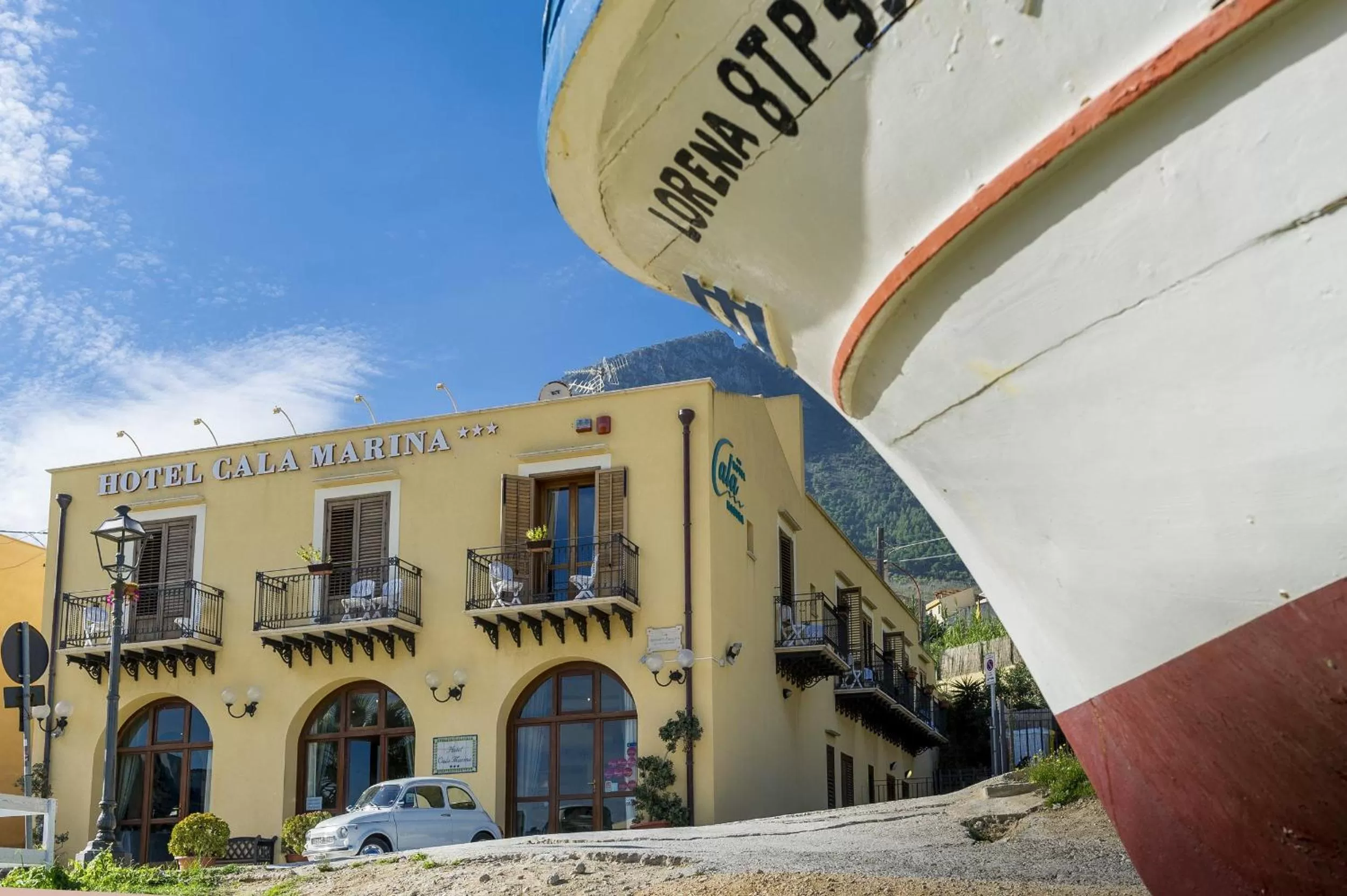 Facade/entrance in Hotel Cala Marina