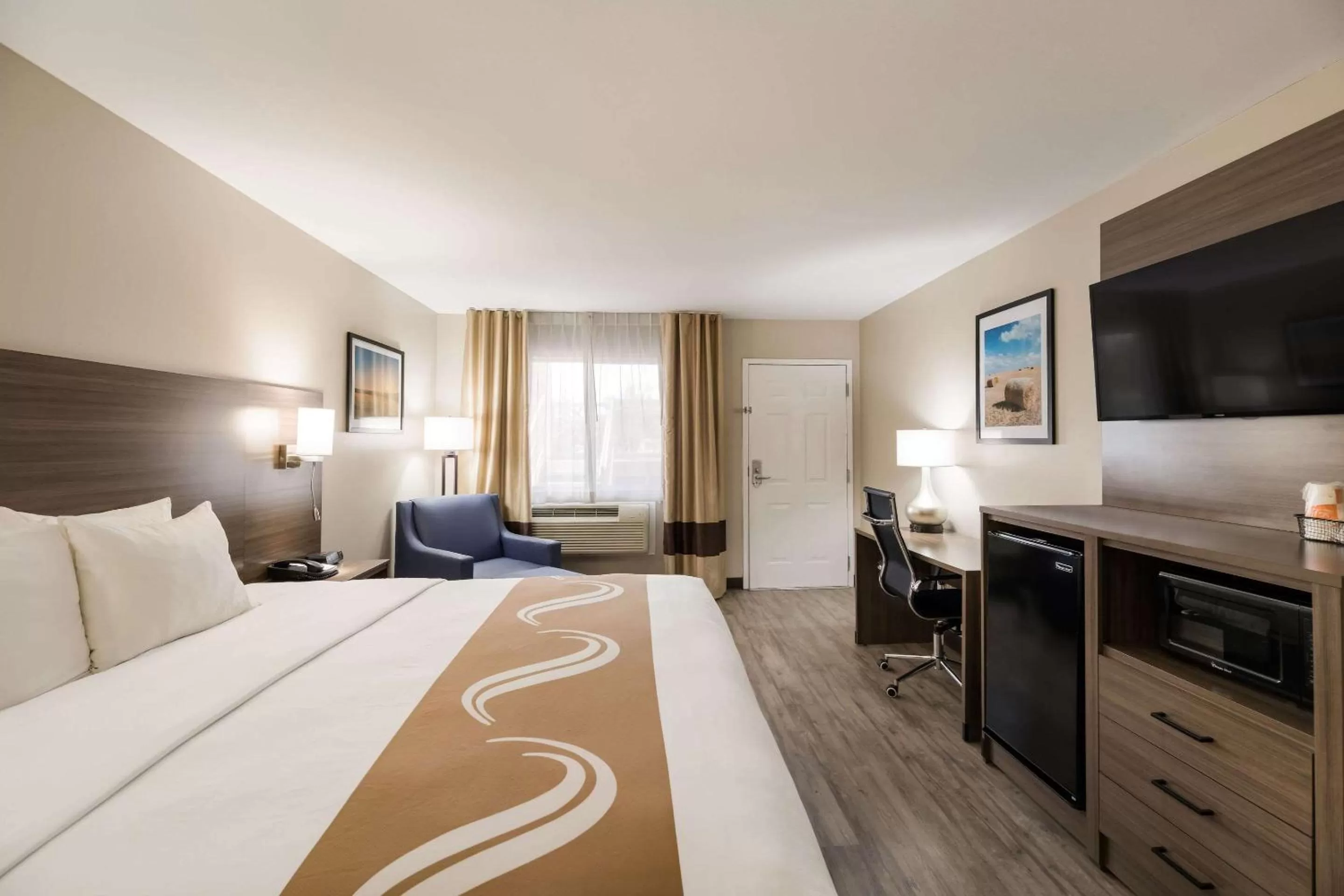 Bedroom, Bed in Quality Inn