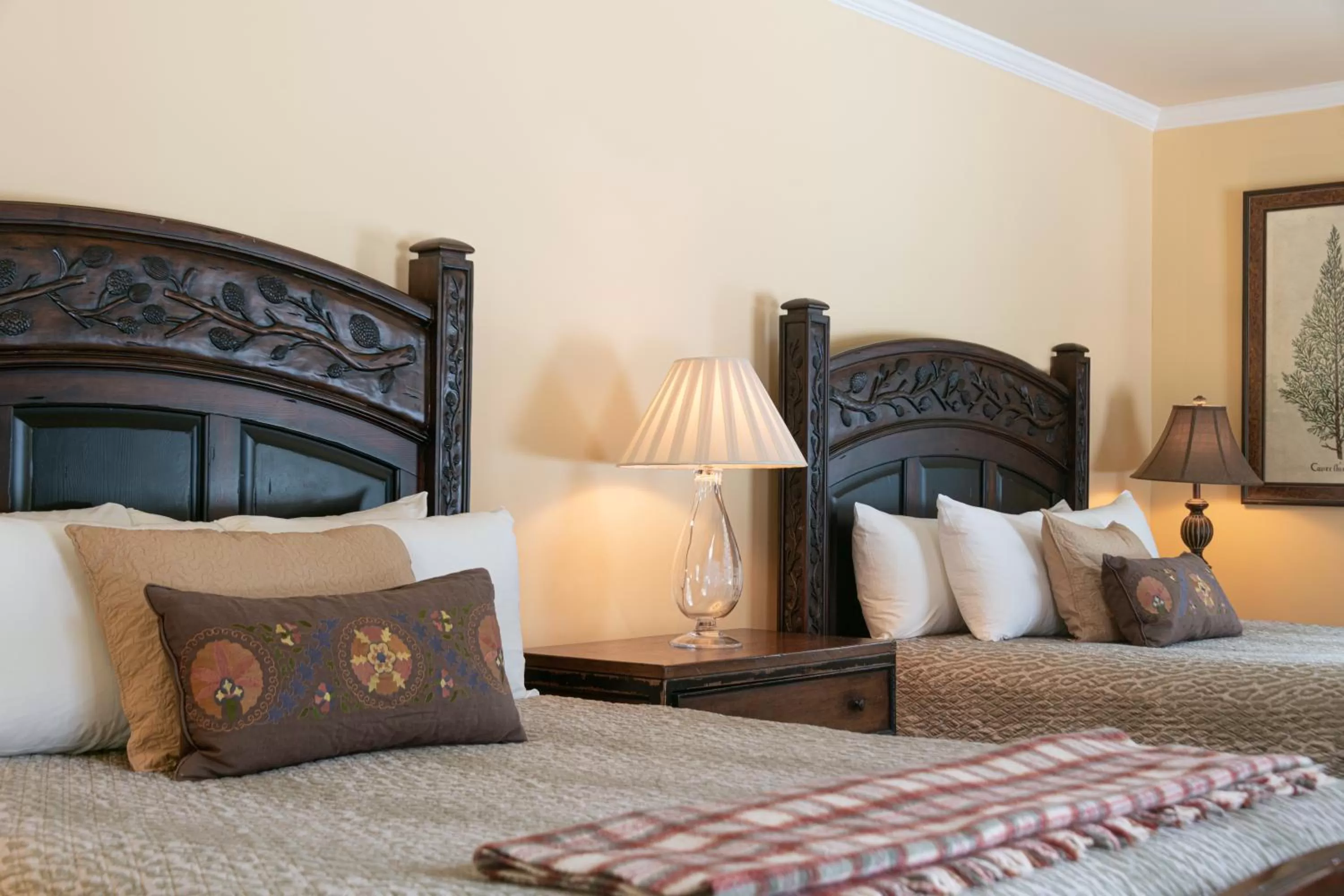 Bed in The Norwich Inn