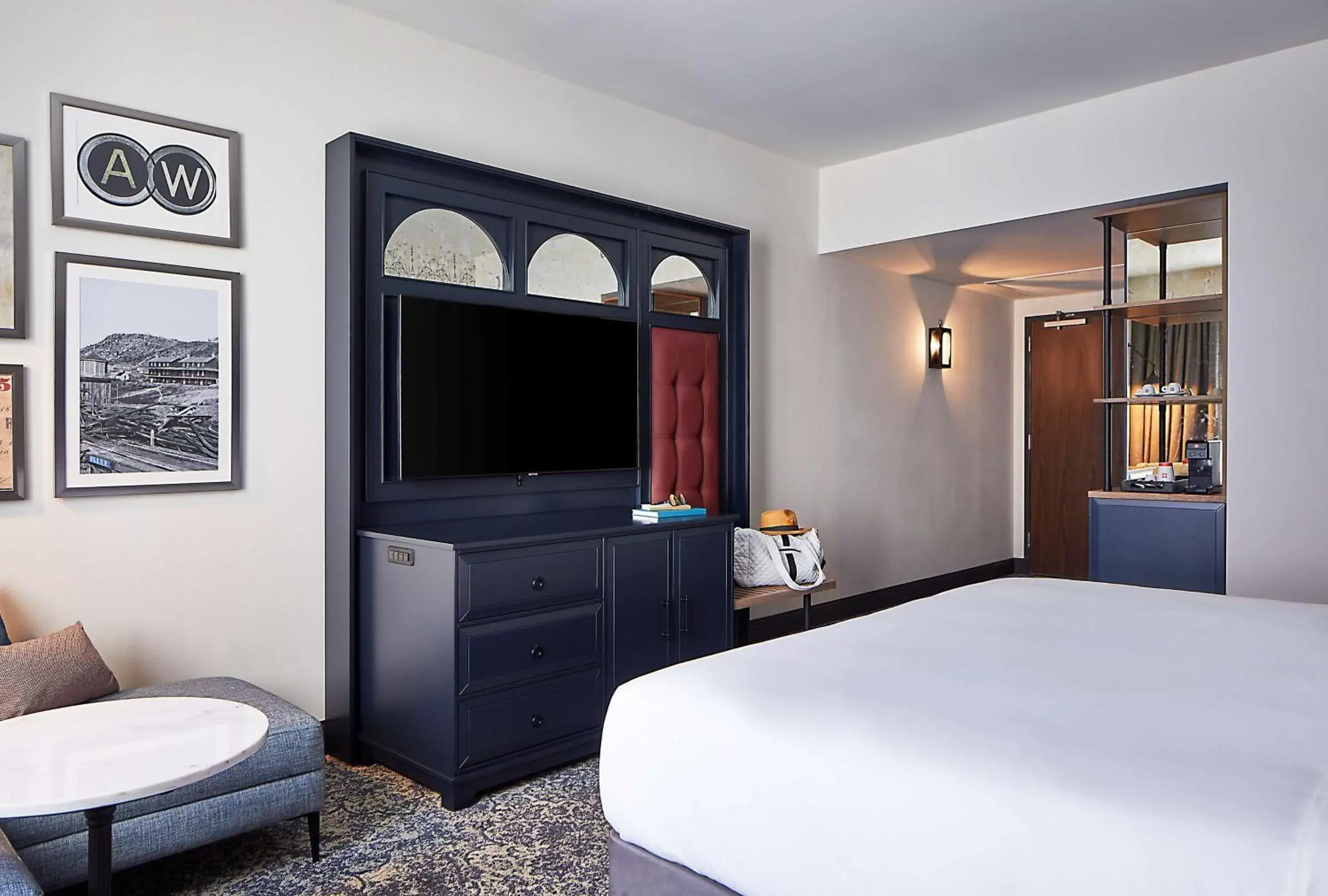 Bedroom, TV/Entertainment Center in The Hamilton Alpharetta, Curio Collection By Hilton