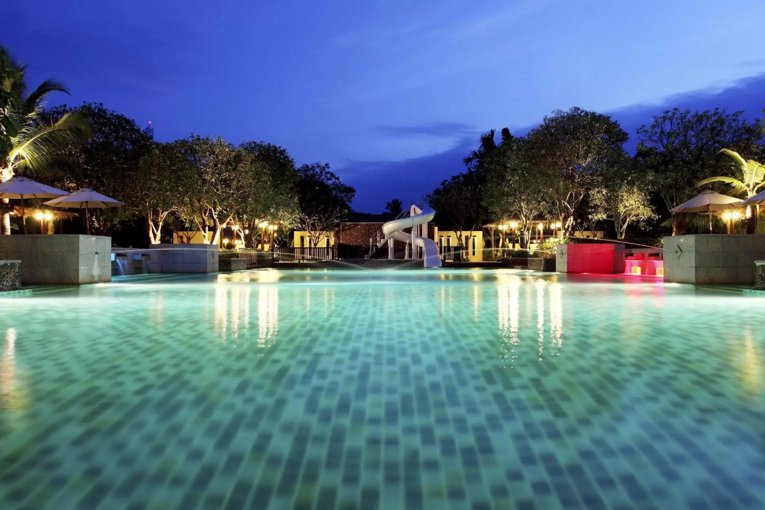 Swimming Pool in Centara Koh Chang Tropicana Resort