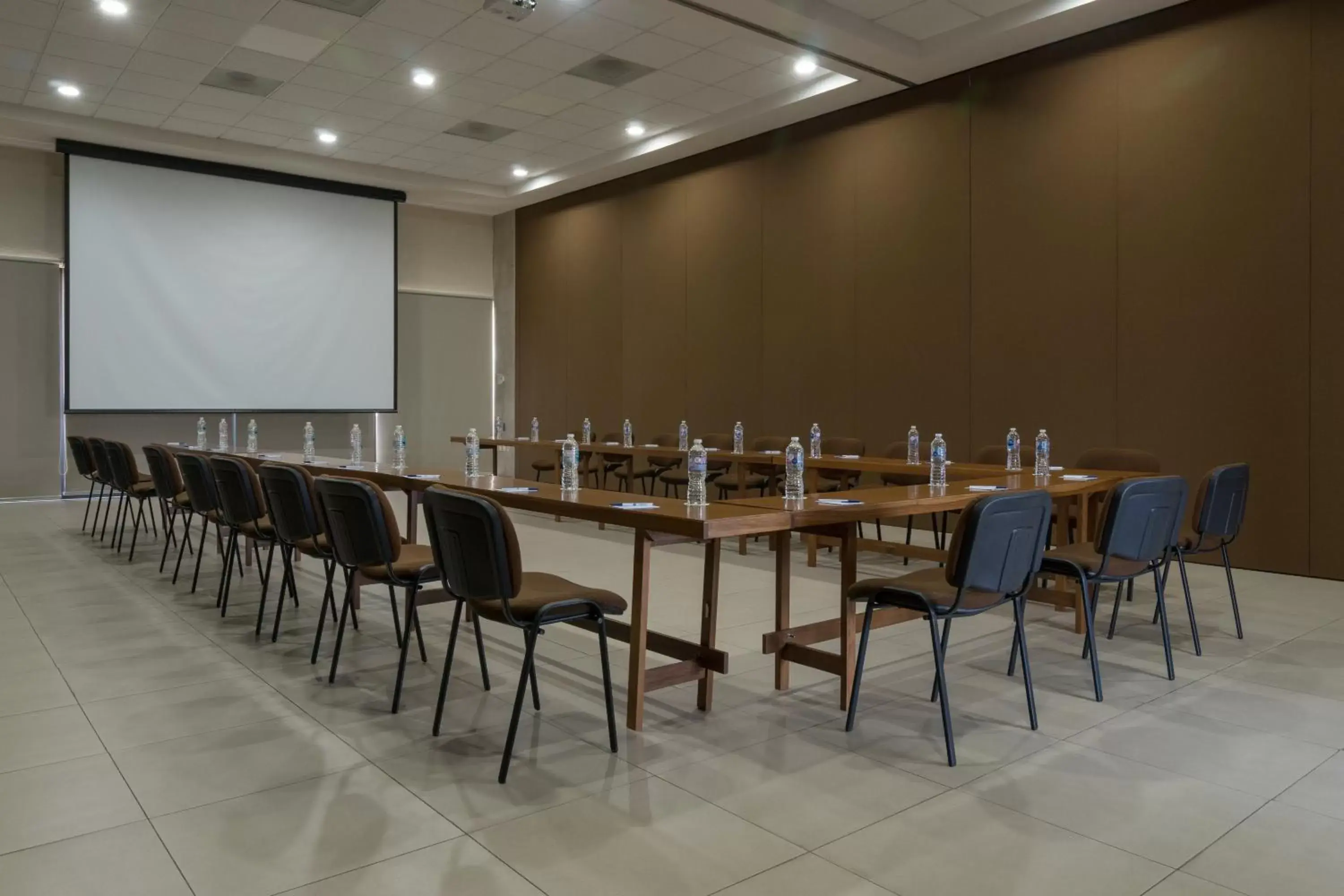 Meeting/conference room in Comfort Inn Córdoba