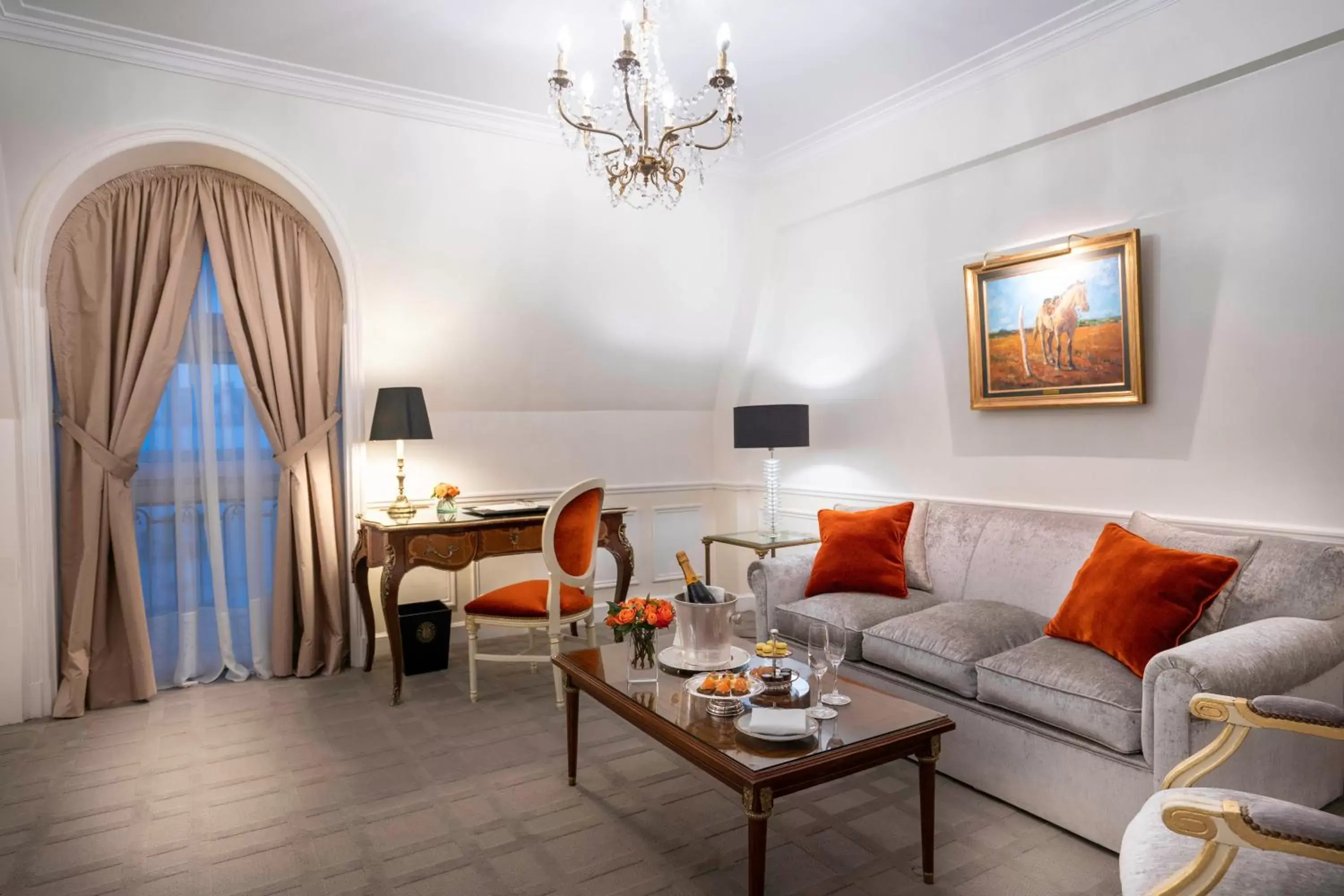 Living room, Seating Area in Alvear Palace Hotel - Leading Hotels of the World