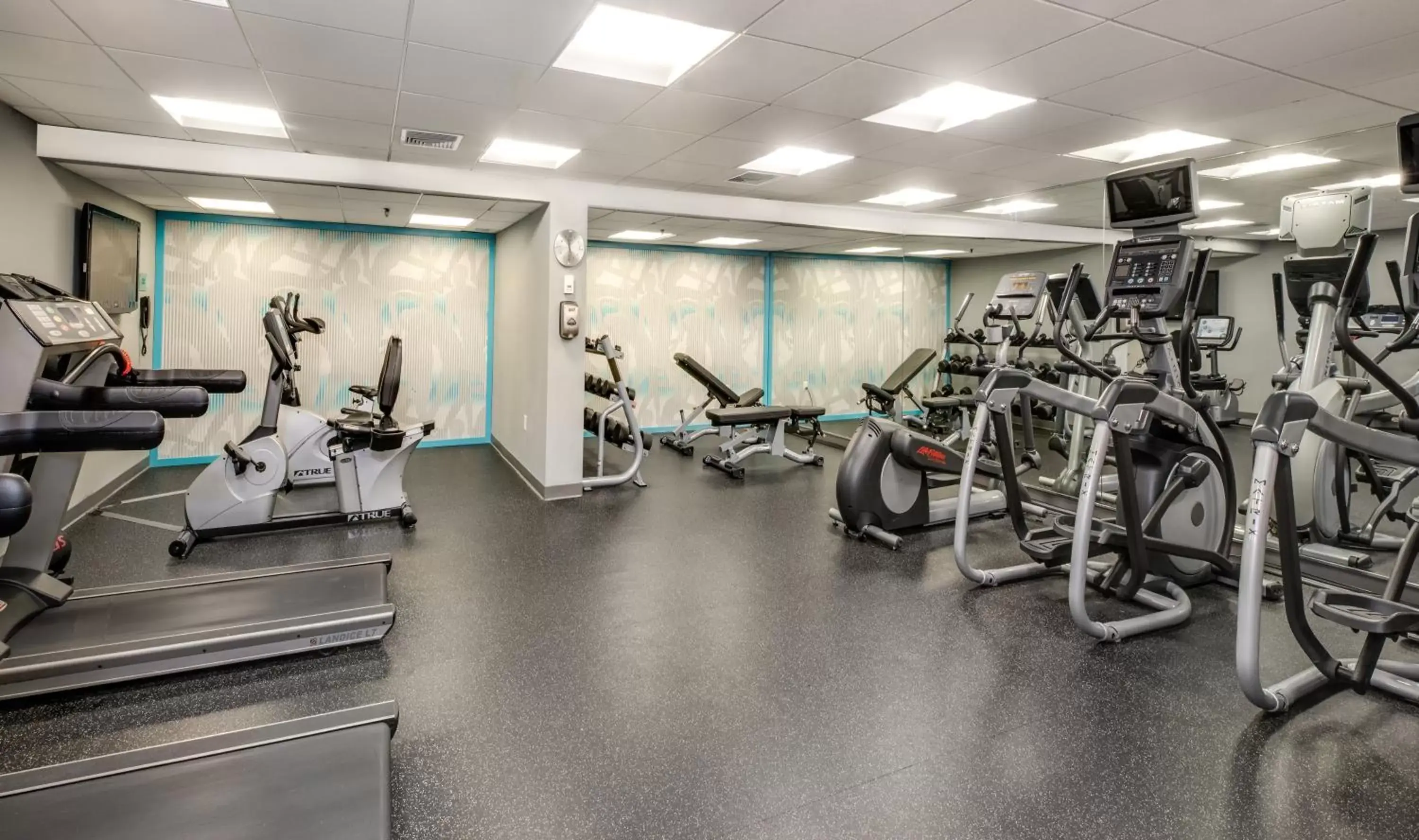 Fitness centre/facilities, Fitness Center/Facilities in Crowne Plaza Suffern-Mahwah, an IHG Hotel