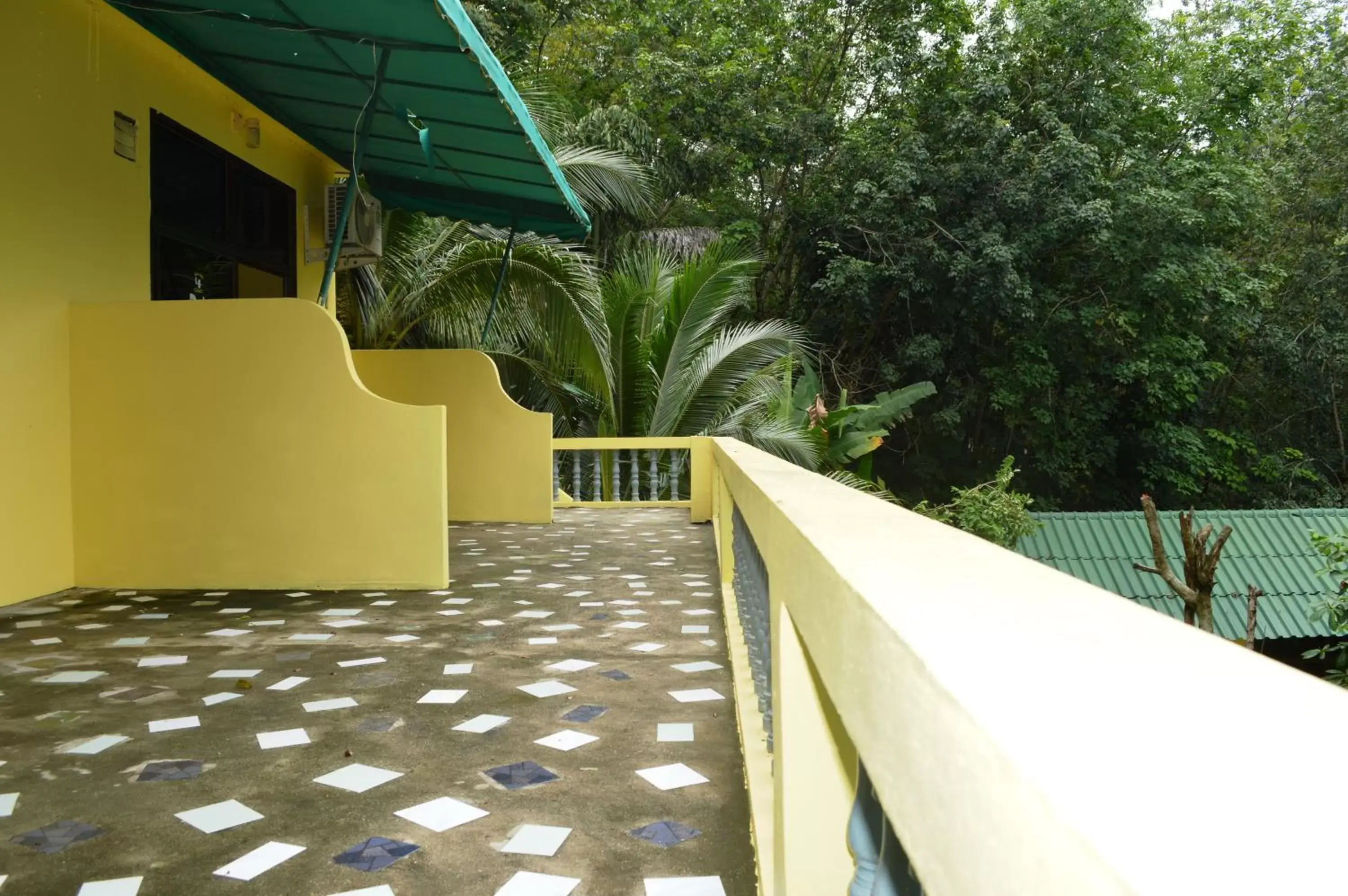 Balcony/Terrace in Island Lodge