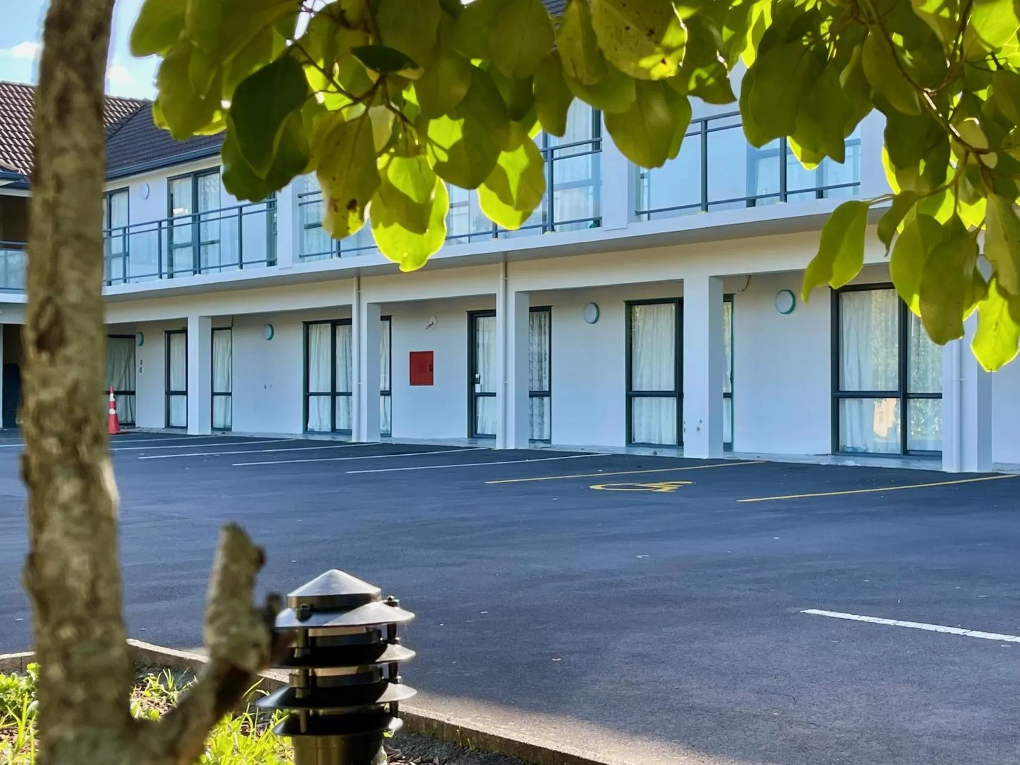 Property building in Botany Palms Motel