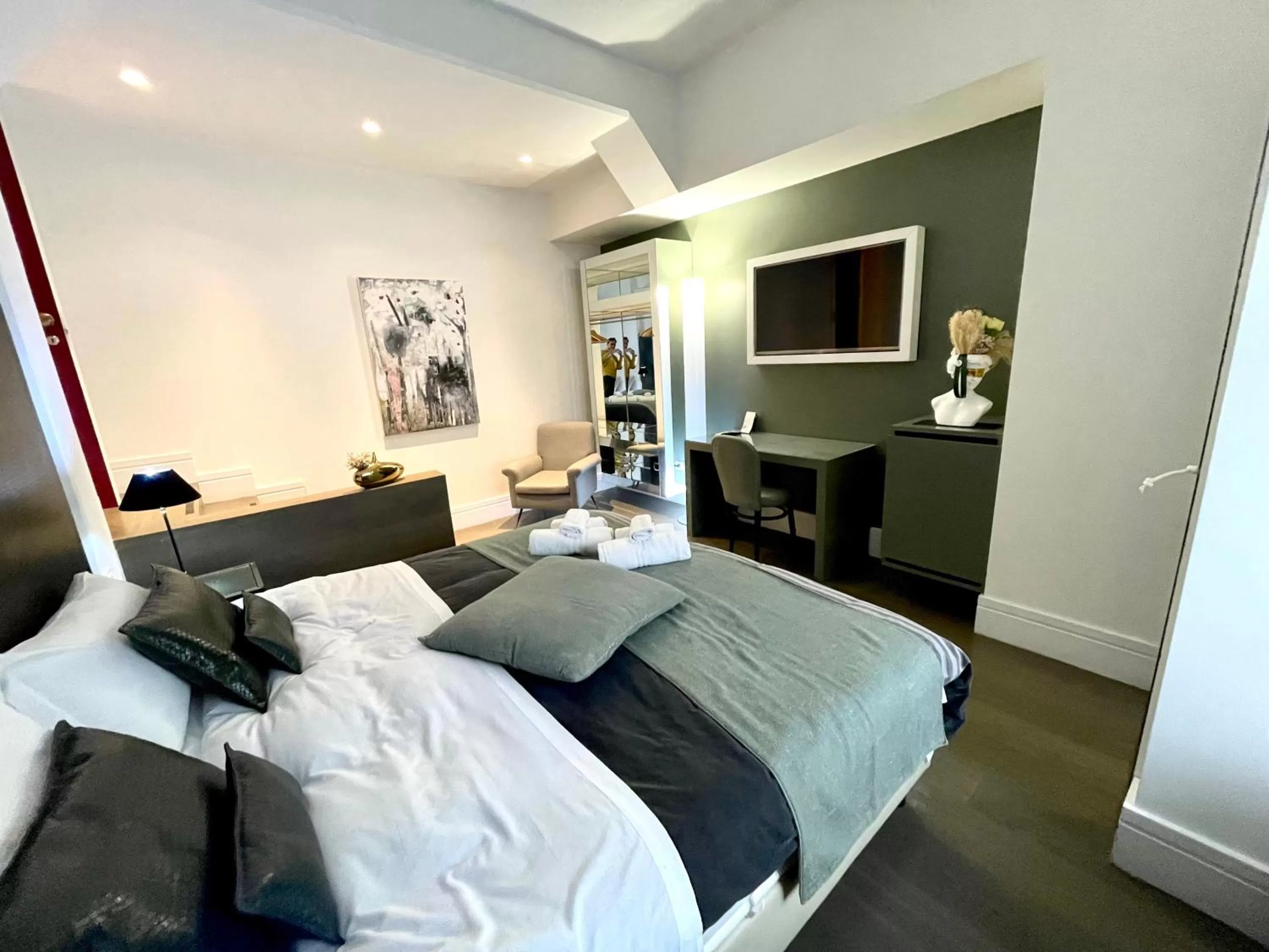 Bed in XENIA LUXURY ROOMS