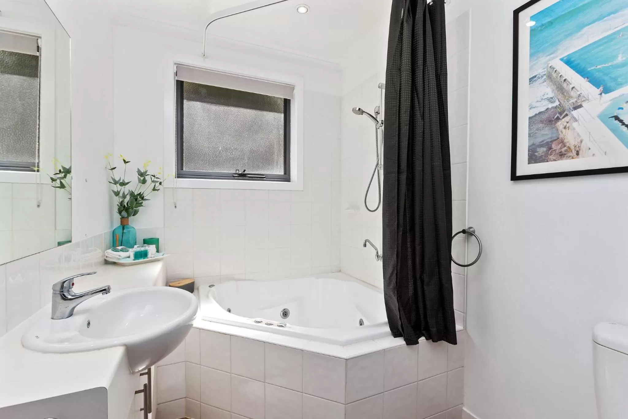 Bathroom in Whitecrest Eco Apartments Great Ocean Road