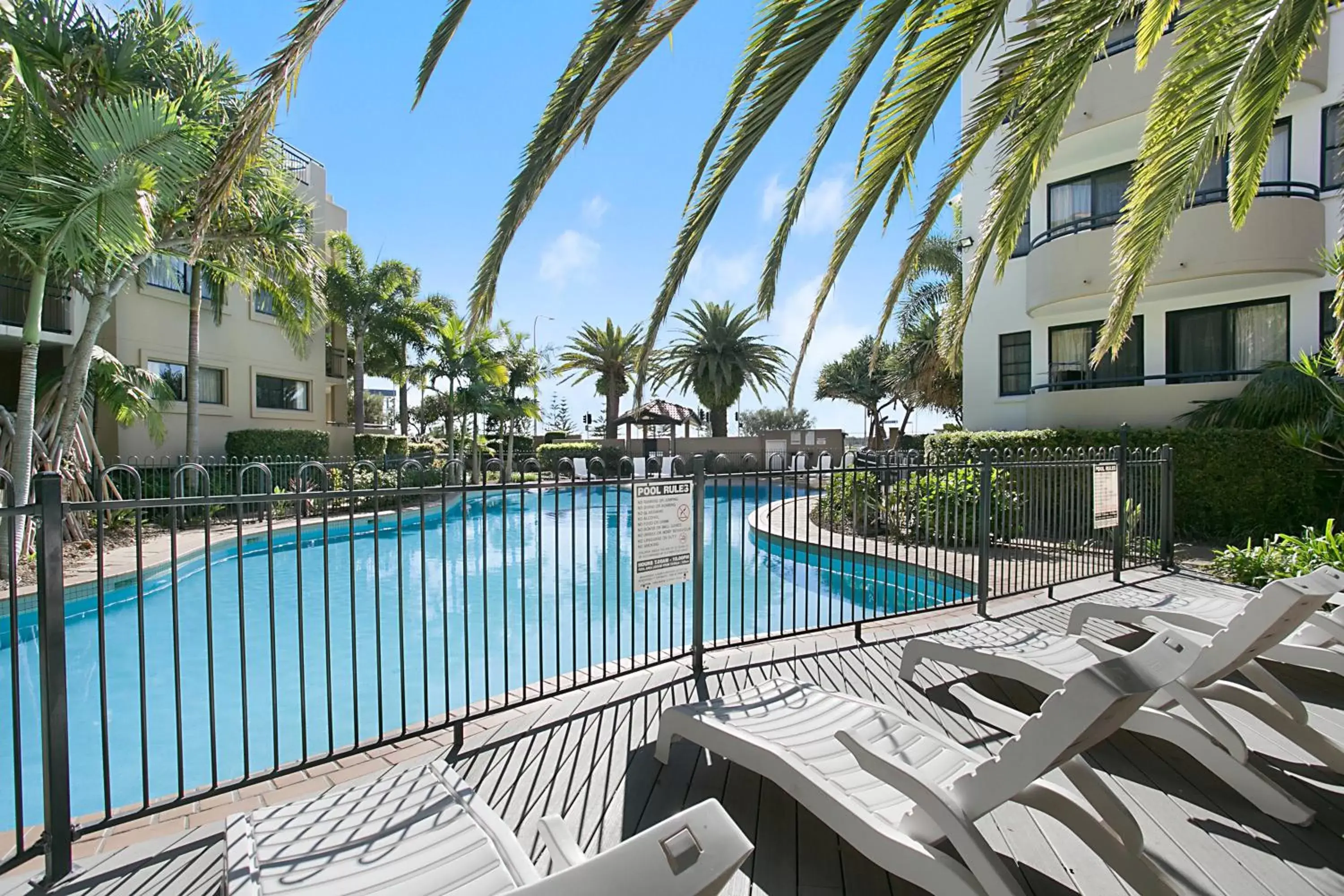 BBQ facilities, Swimming Pool in Sandcastles On The Broadwater
