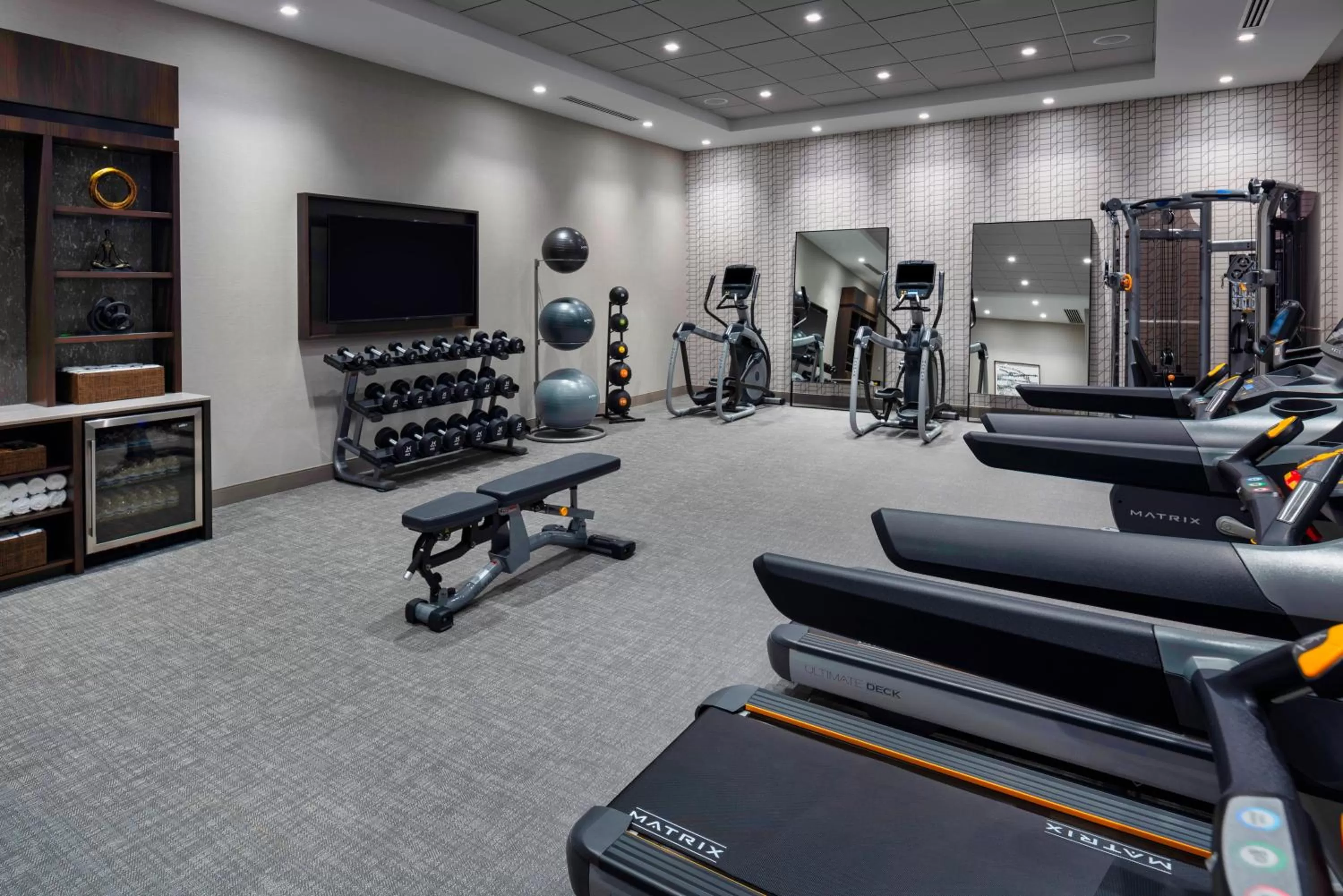 Fitness centre/facilities in Holiday Inn Express - Boston Logan Airport - Revere by IHG