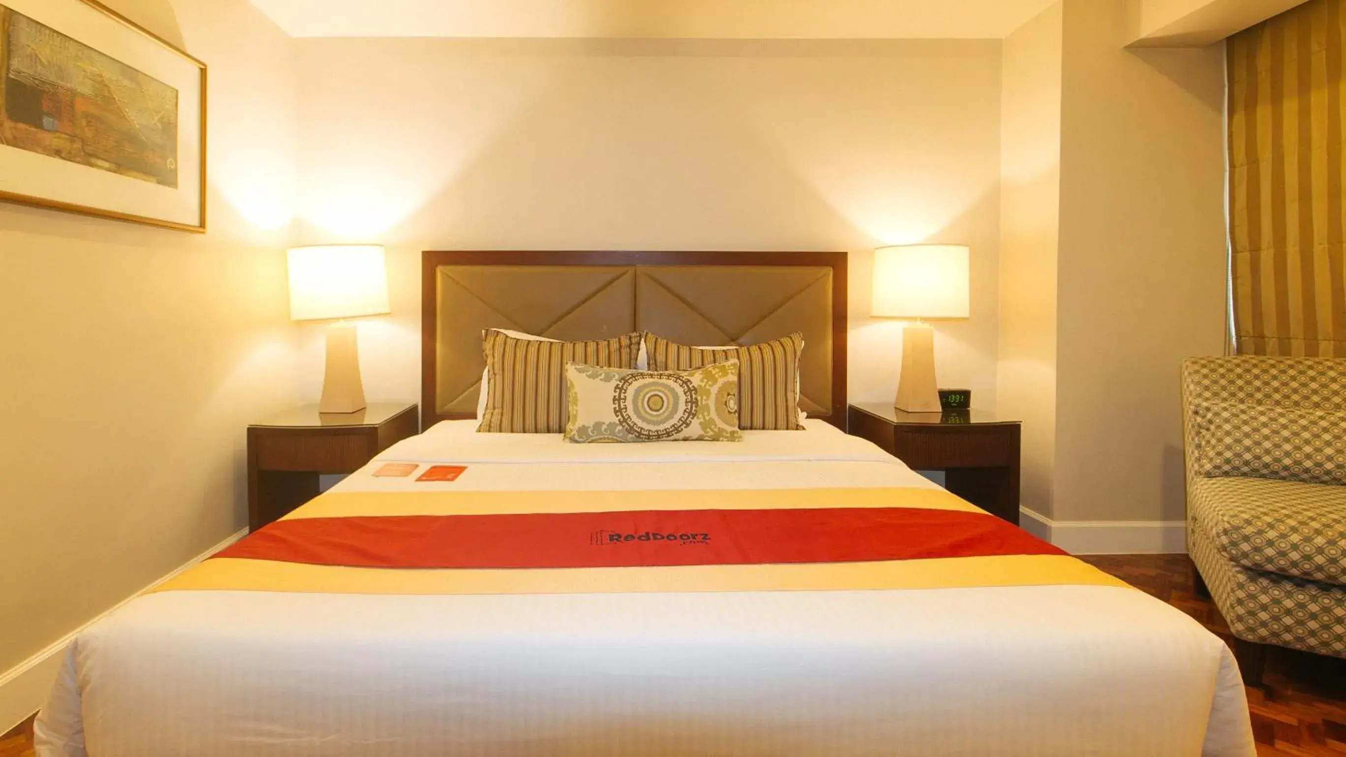 Bed in RedDoorz Premium @ The Residences Olympia Makati