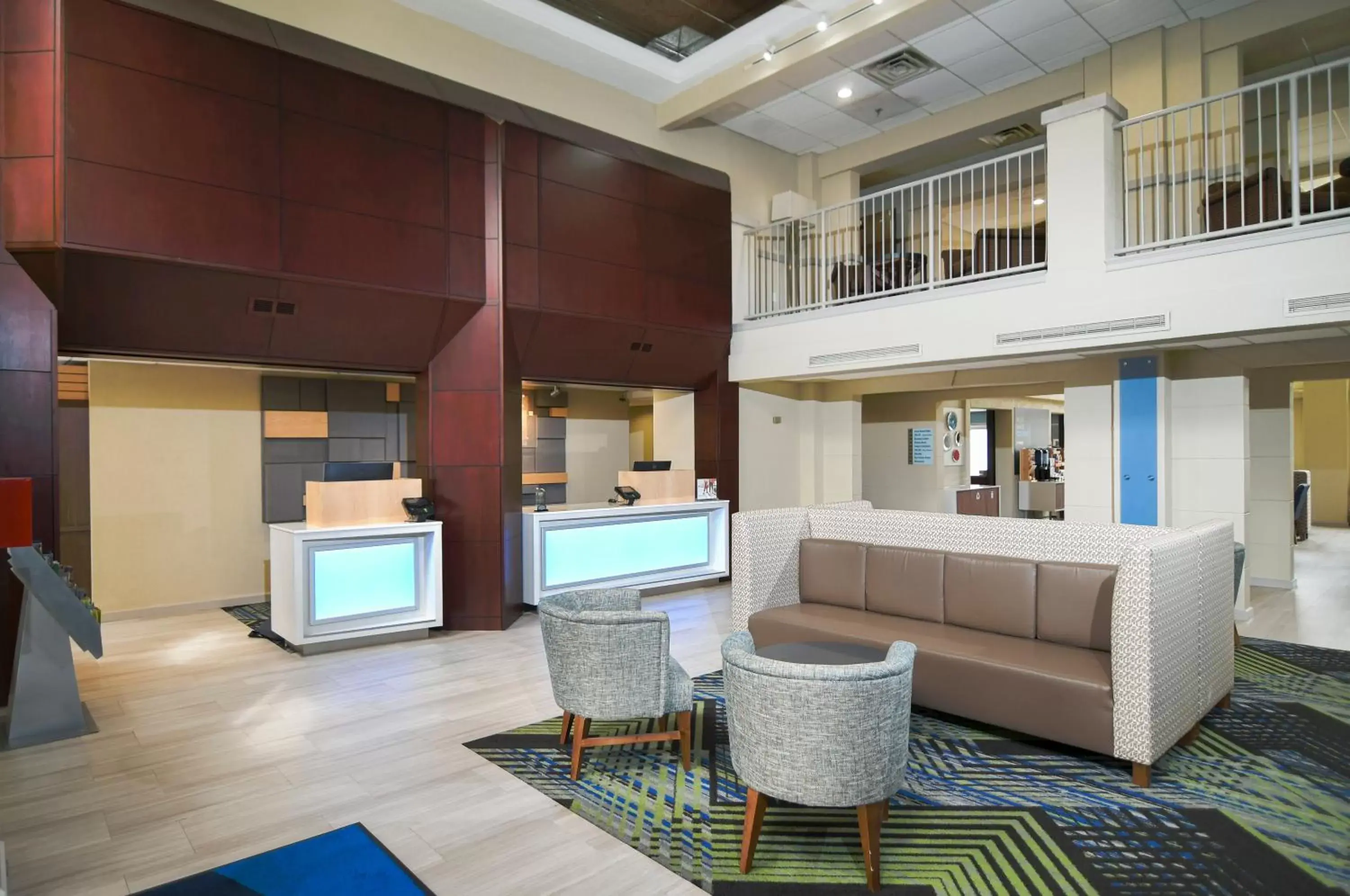 Property building, Seating Area in Holiday Inn Express Hotel & Suites Port Clinton-Catawba Island, an IHG Hotel