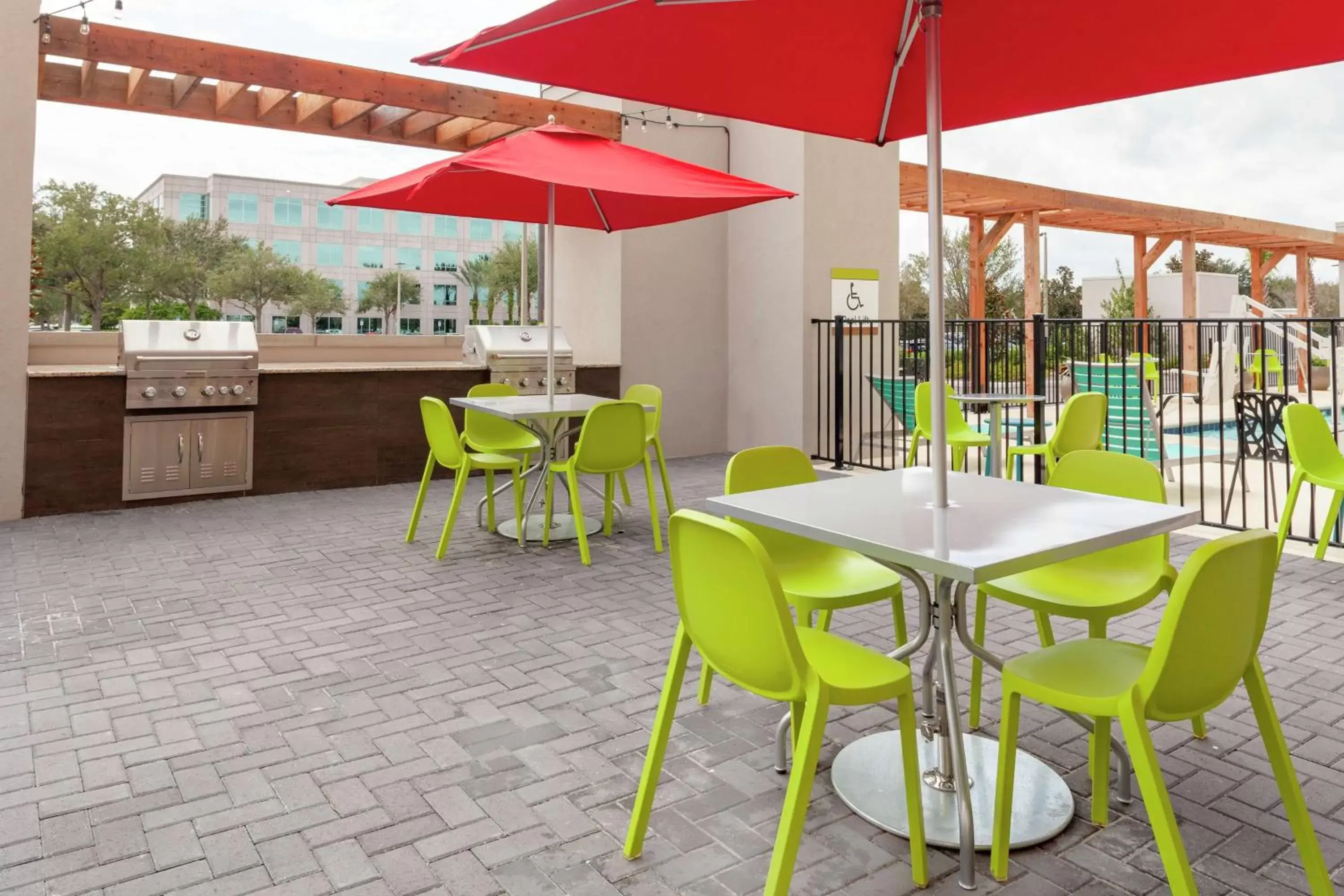 Dining area, Restaurant/Places to Eat in Home2 Suites By Hilton Orlando South Park