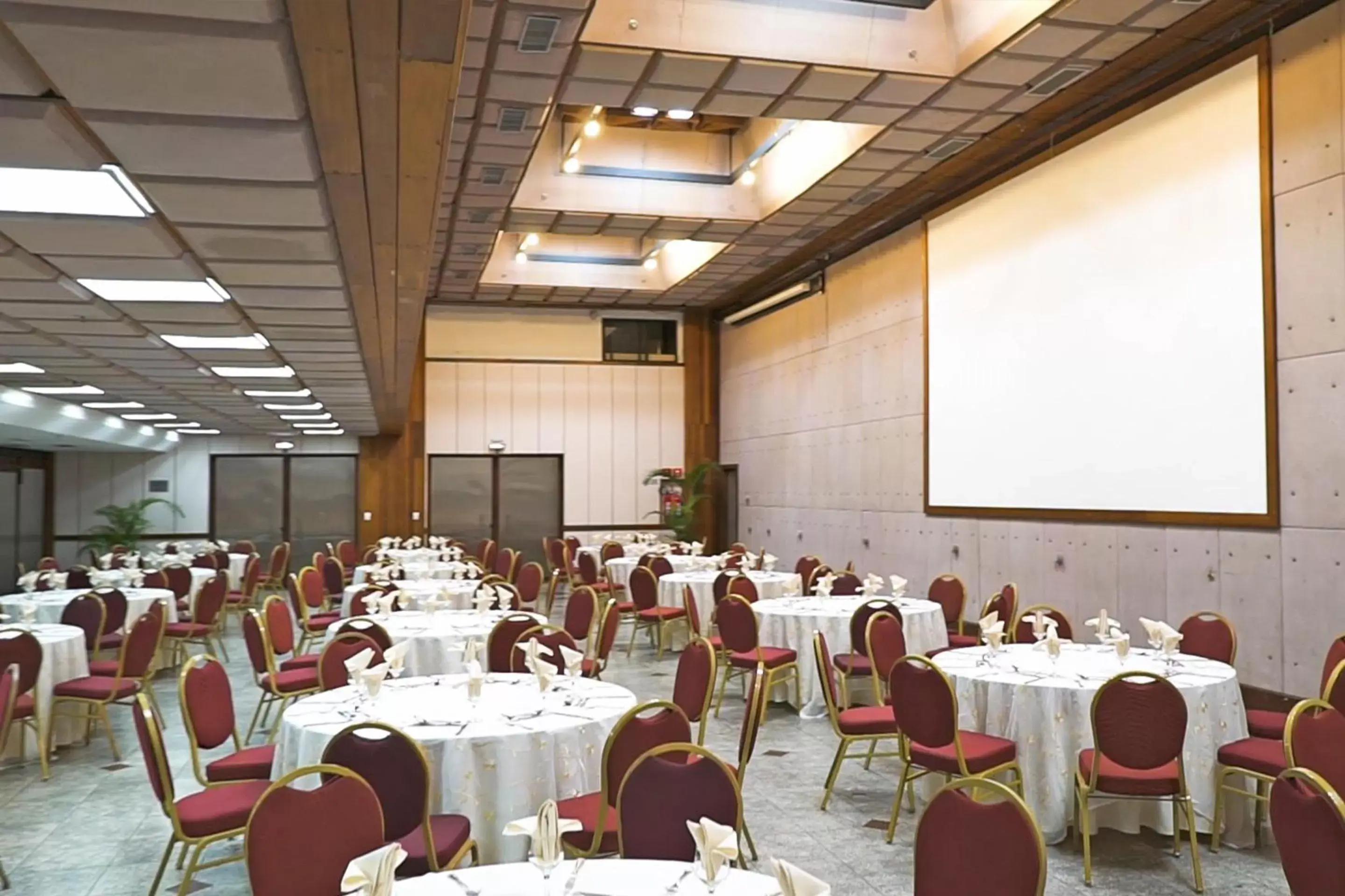 Banquet/Function facilities, Restaurant/Places to Eat in Fiesta Bahia Hotel