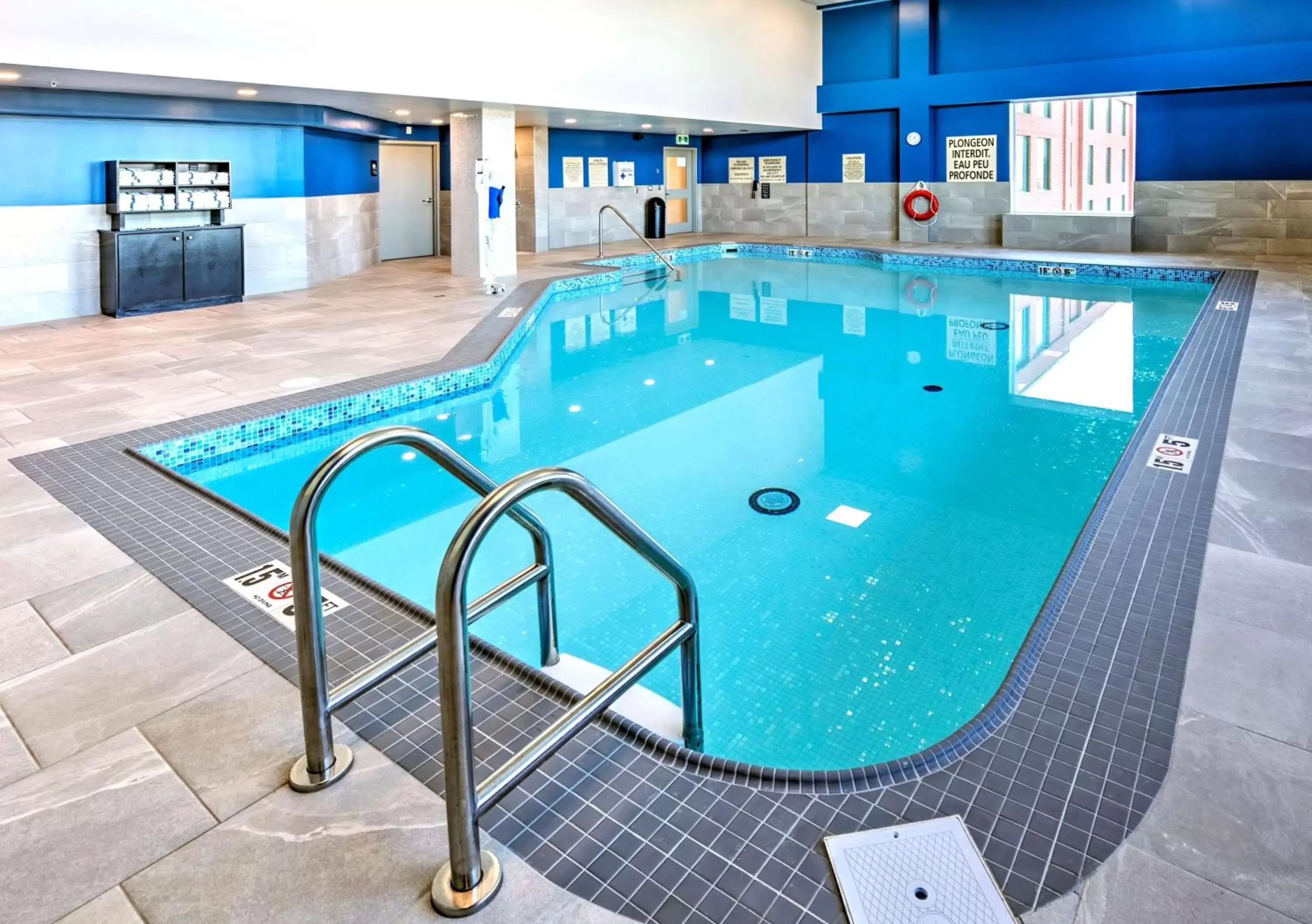 Pool view, Swimming Pool in Hampton by Hilton Ottawa